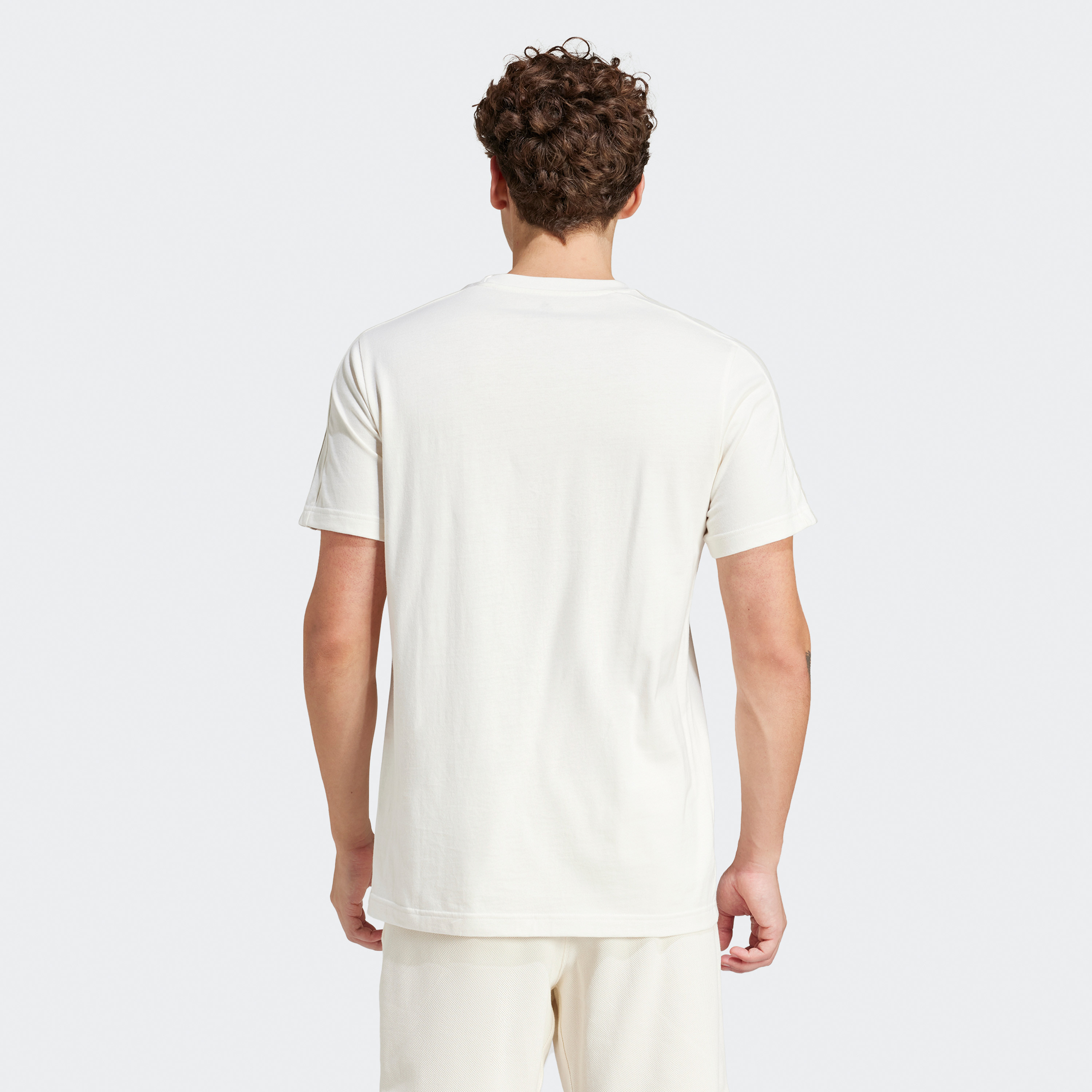 أديداس - تي شيرت جيرسي ايسنشالز 3 خطوط IC9334-men-clothing-sportswearandactivewear-tshirtsandpolos-image-42