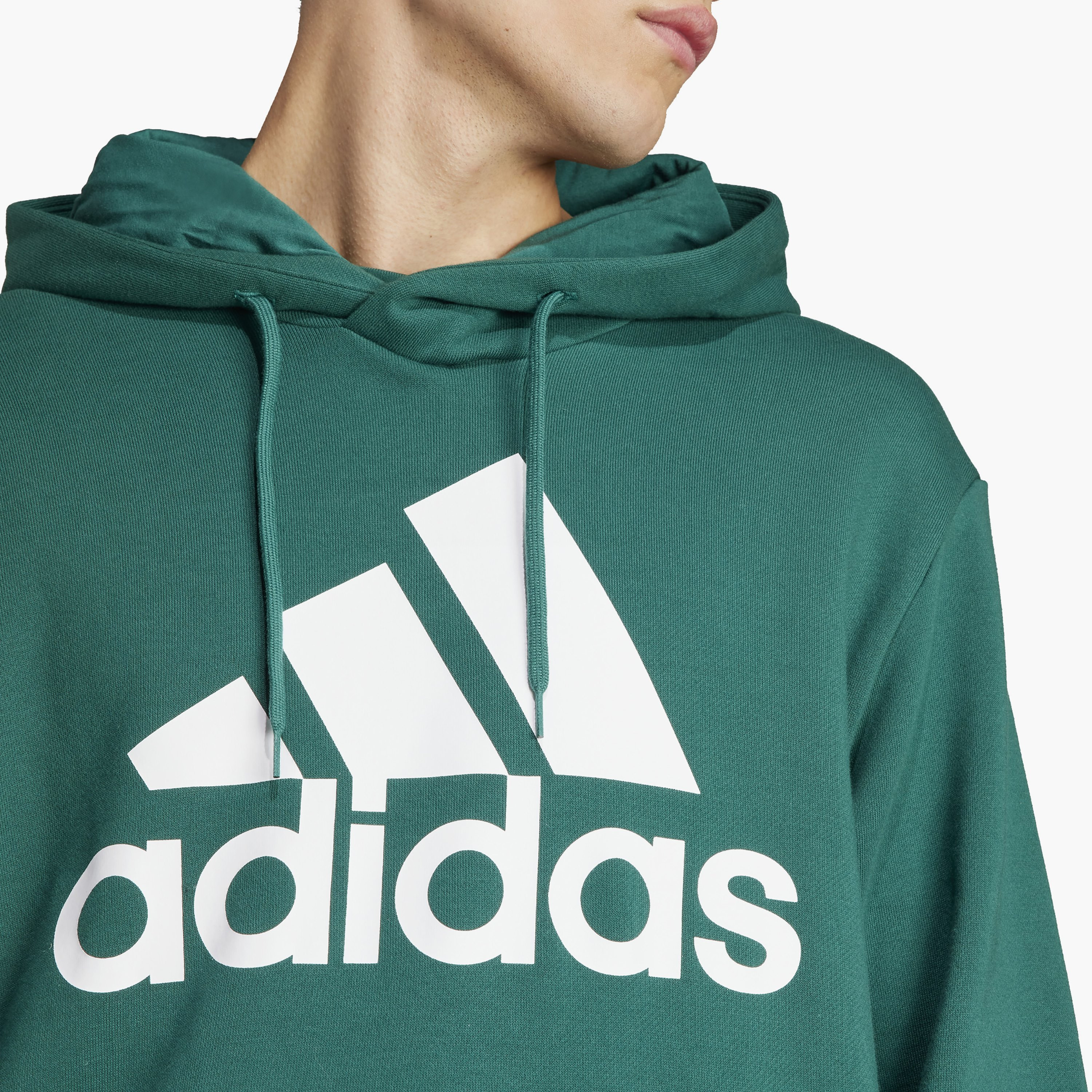 هودي رجالي ذو اسنشيالز من اديداس بغطاء للرأس بشعار فرينش تيري الكبير IS1354 | OE-men-clothing-sportswearandactivewear-hoodiesandsweatshirts-image-3