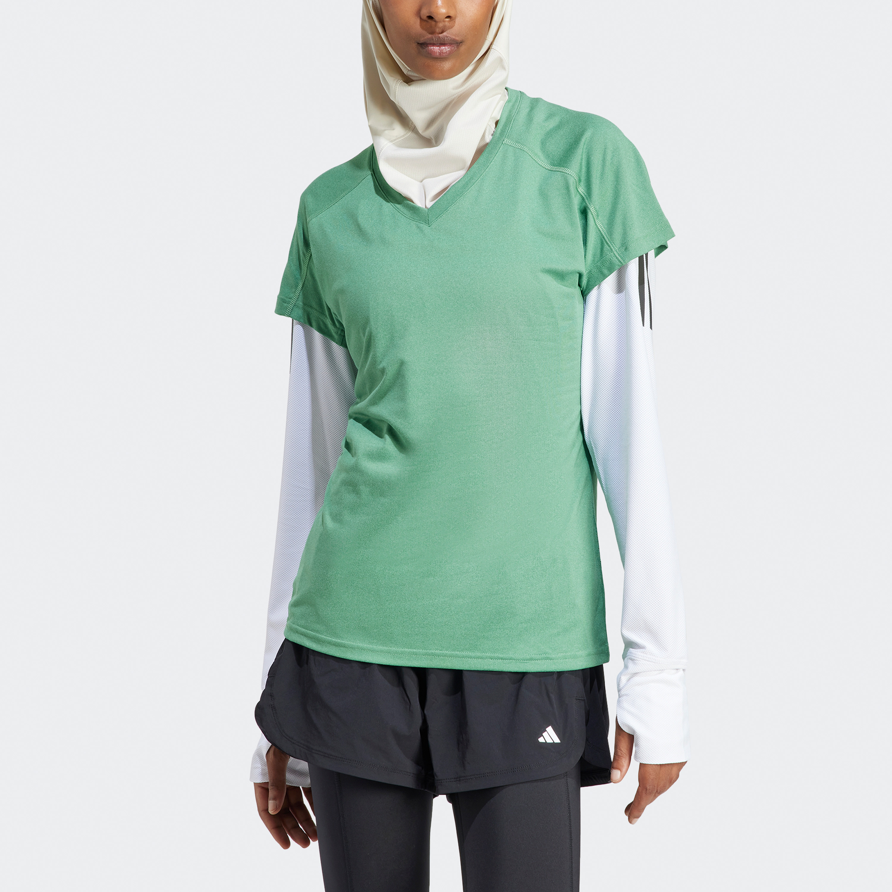 أديداس - تي شيرت تدريب ايسنشال بياقة V وشعار بسيط ايروريدي IS3964-sports-women-clothing-tshirtsandvests-image-4
