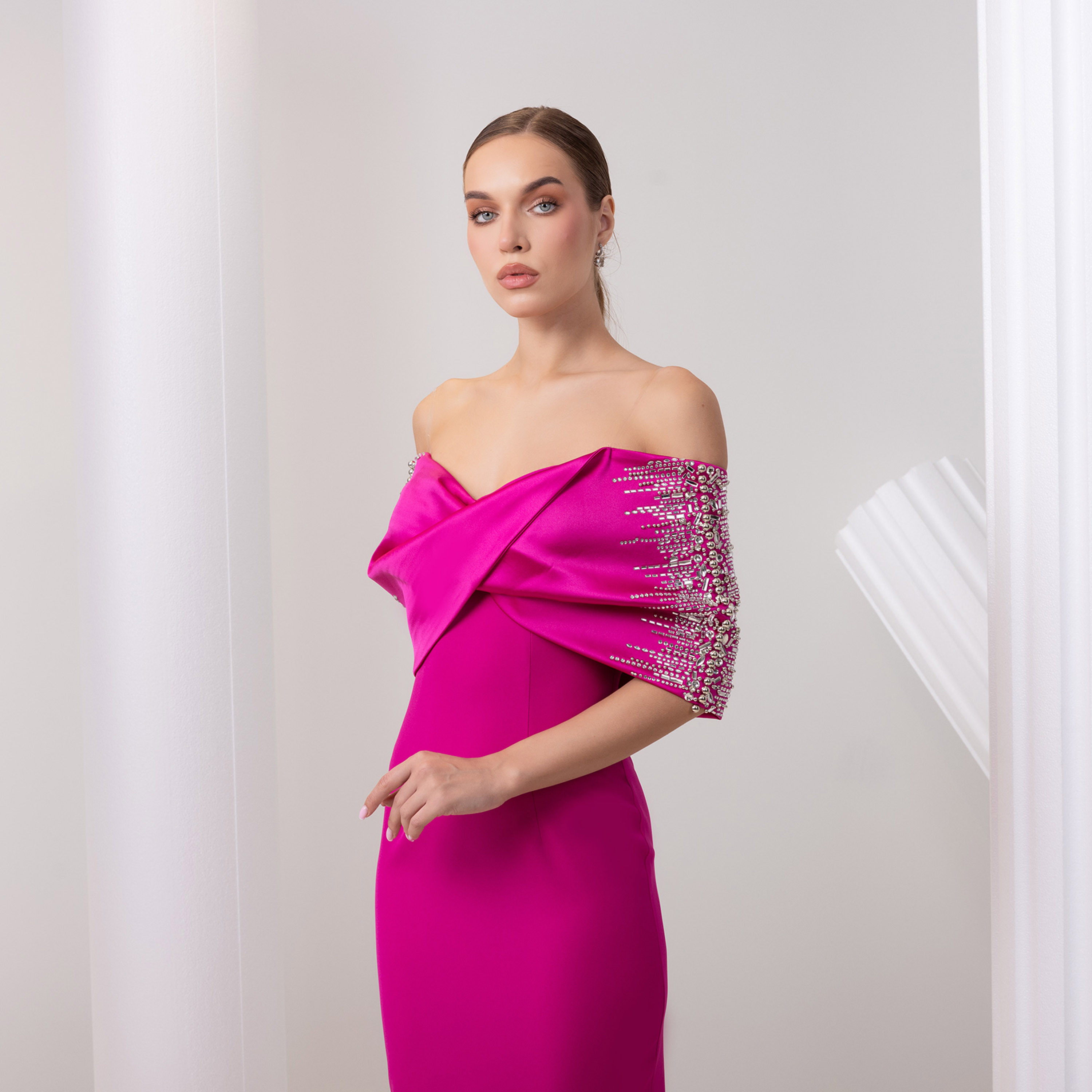 اسبيليا-  فستان ماكسي للنساء  بوليستر مزخرف بياقة منخفضة ومفتوح الكتفين-women-clothing-dresses-image-3