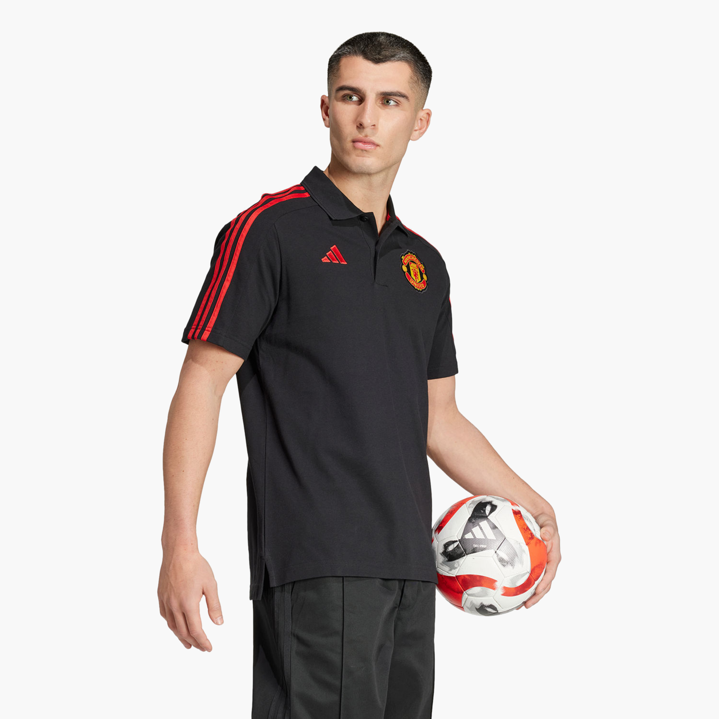 أديداس - تيشيرت بولو مانشستر يونايتد للرجال IT4165 | OE-men-clothing-sportswearandactivewear-tshirtsandpolos-image-2