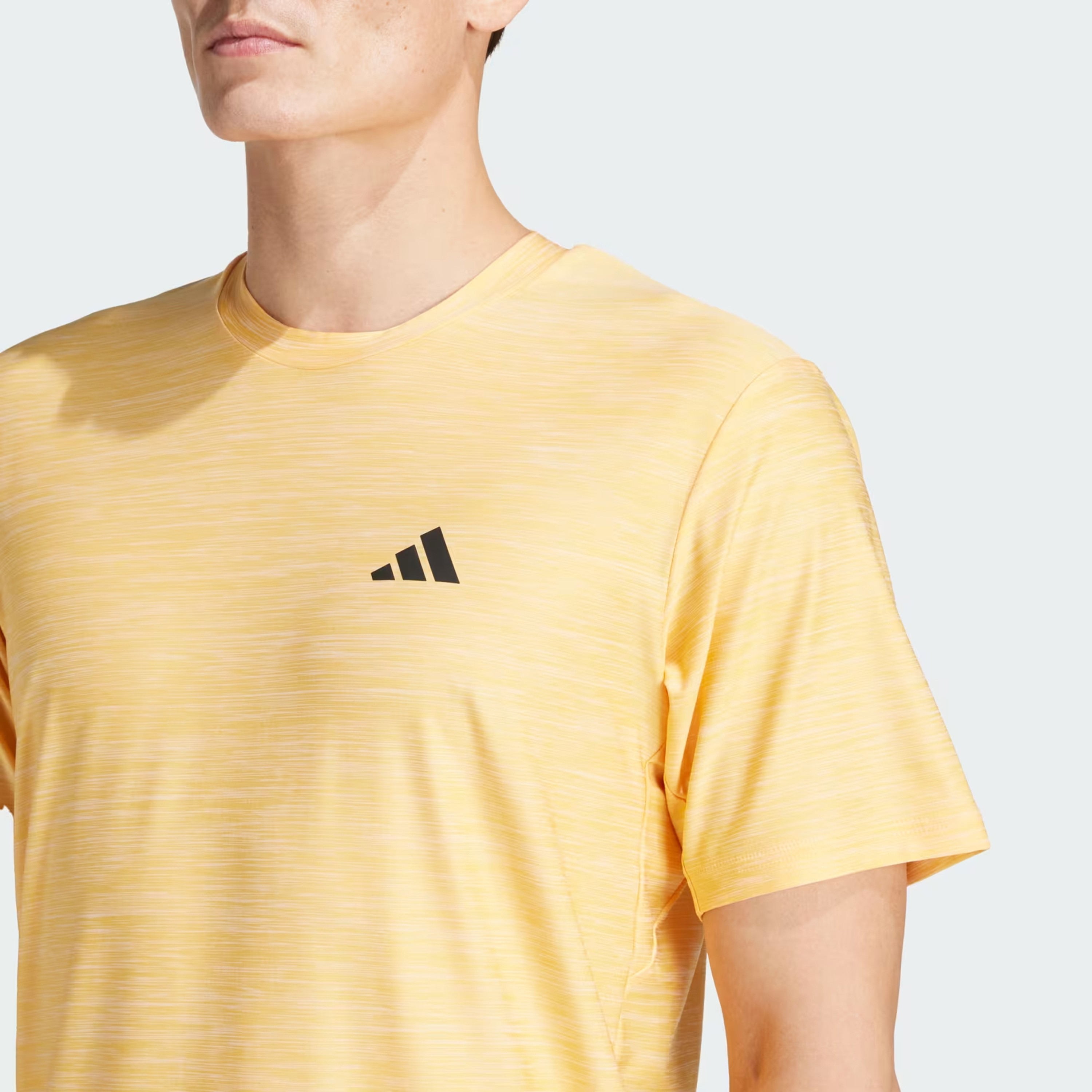 أديداس - تيشيرت تدريب قابل للتمدد ترين ايسنشال IC7417-men-clothing-sportswearandactivewear-tshirtsandpolos-image-11