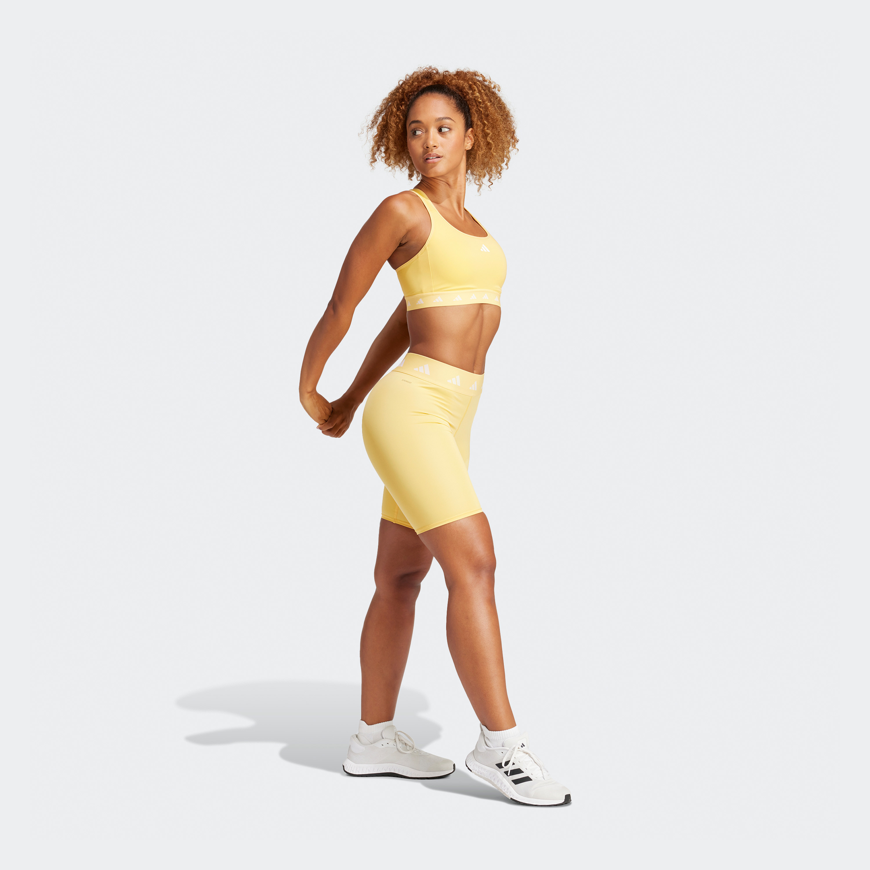 أديداس - حمالة صدر رياضية متوسطة الدعم تيكفيت باوررياكت IT6645-sports-women-clothing-sportsbras-image-11
