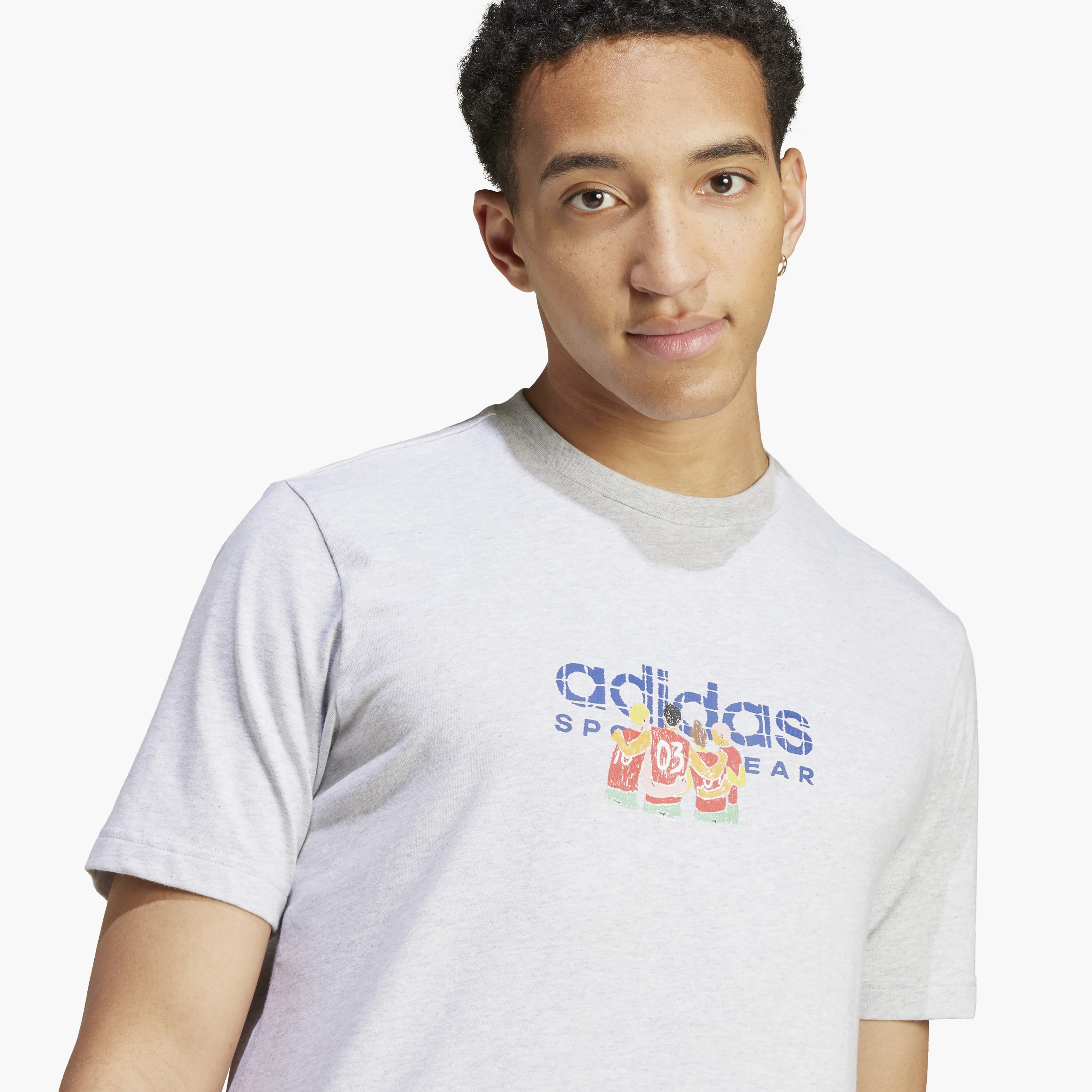 تيشيرت برسومات كودز لاينر للرجال من أديداس | OE-men-clothing-sportswearandactivewear-tshirtsandpolos-image-3