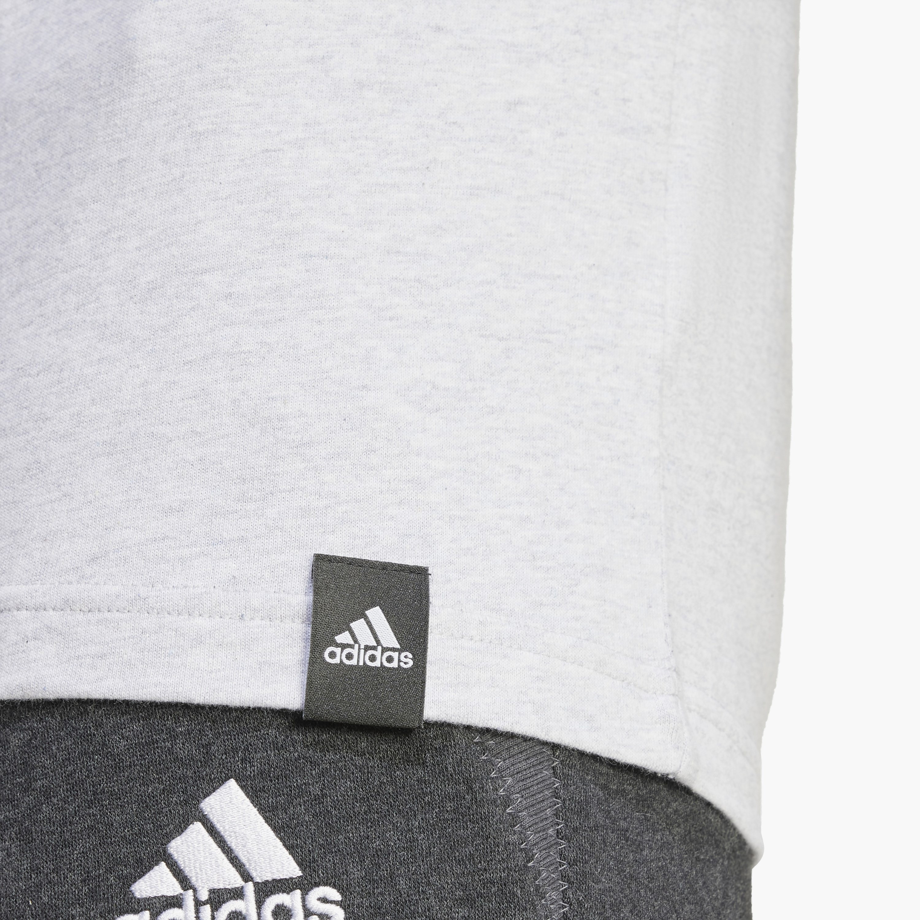 تيشيرت برسومات كودز لاينر للرجال من أديداس | OE-men-clothing-sportswearandactivewear-tshirtsandpolos-image-4