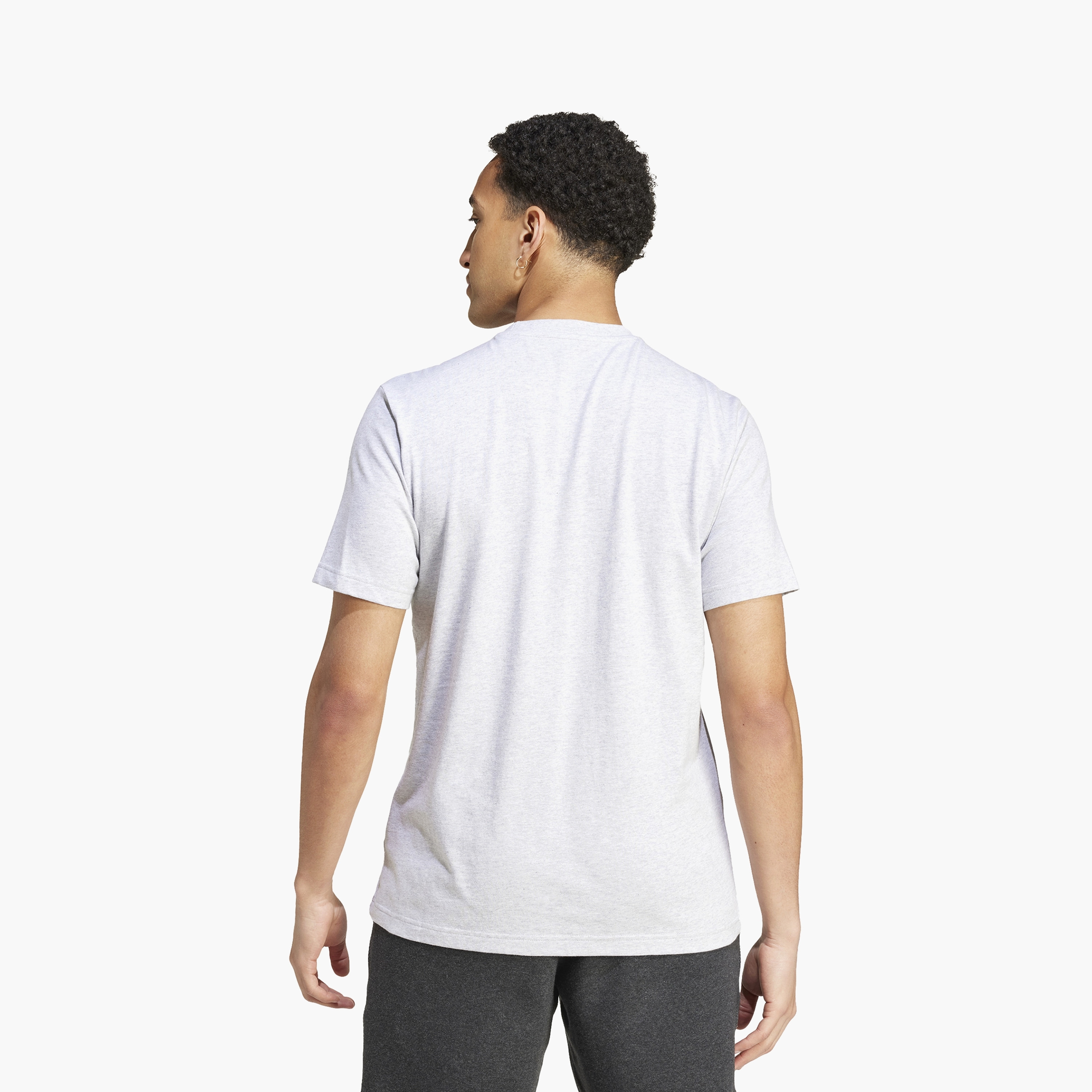 تيشيرت برسومات كودز لاينر للرجال من أديداس | OE-men-clothing-sportswearandactivewear-tshirtsandpolos-image-5