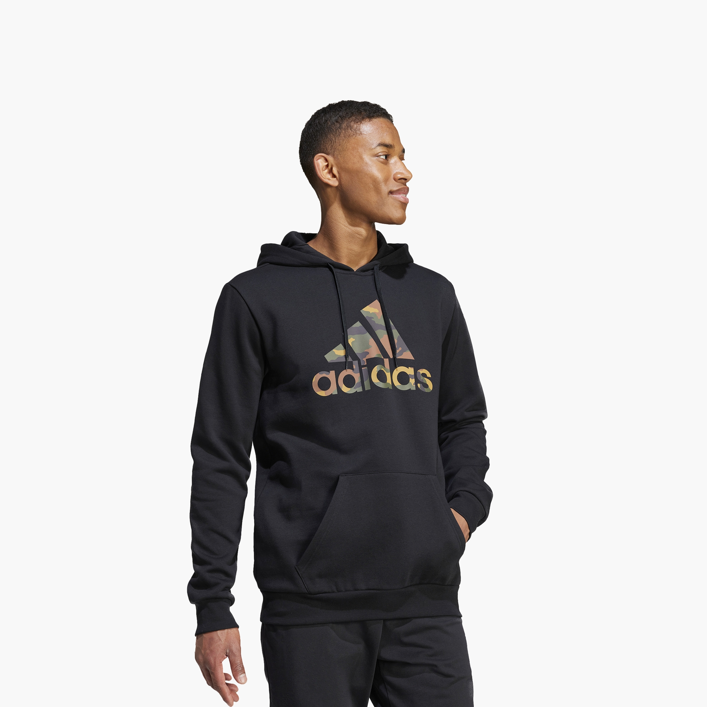 هودي بطبعة كامو جرافيك من أديداس للرجال IW2678 | OE-men-clothing-sportswearandactivewear-hoodiesandsweatshirts-image-2