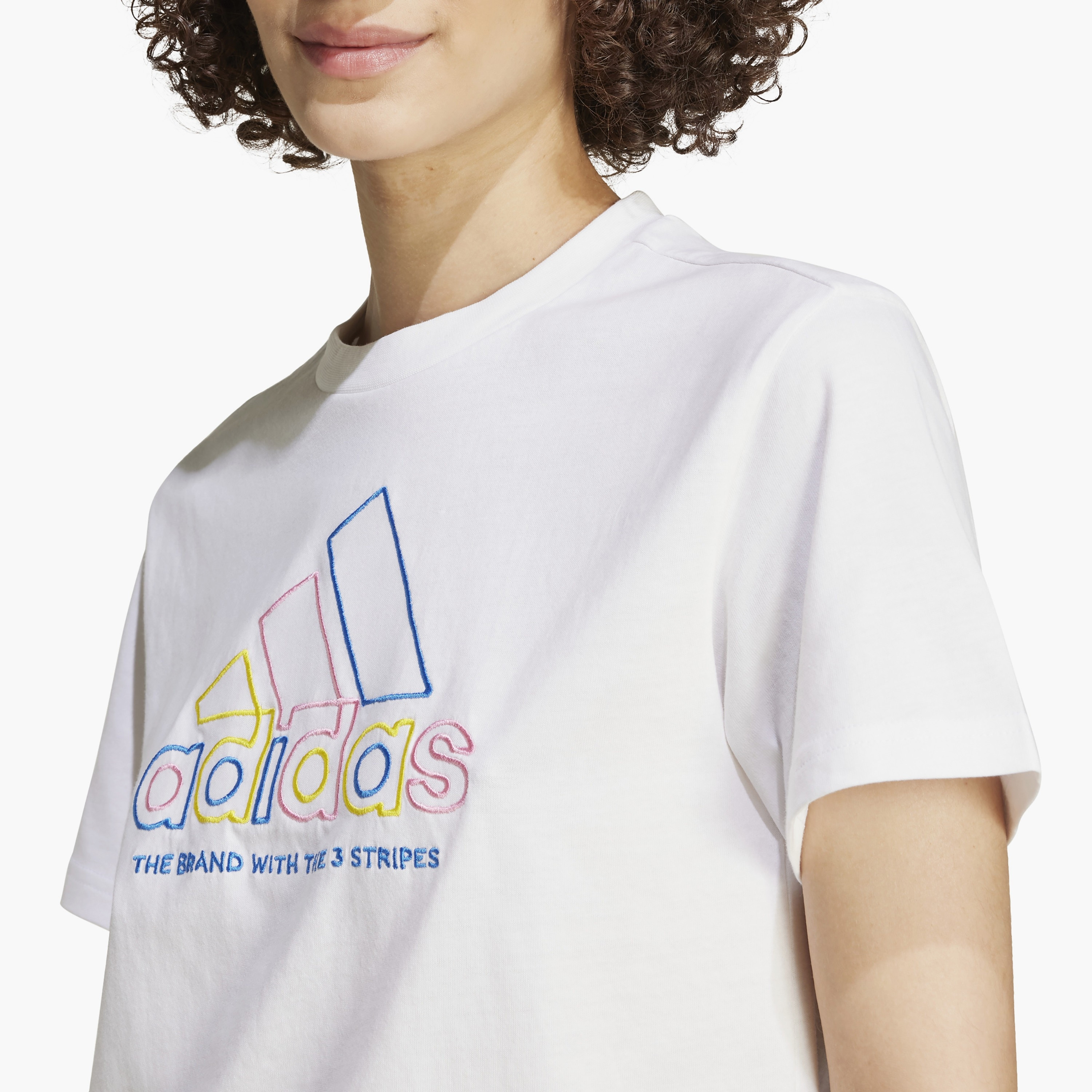 تيشيرت نسائي بشعار اكسبريس من أديداس | OE-women-clothing-tshirts-image-3