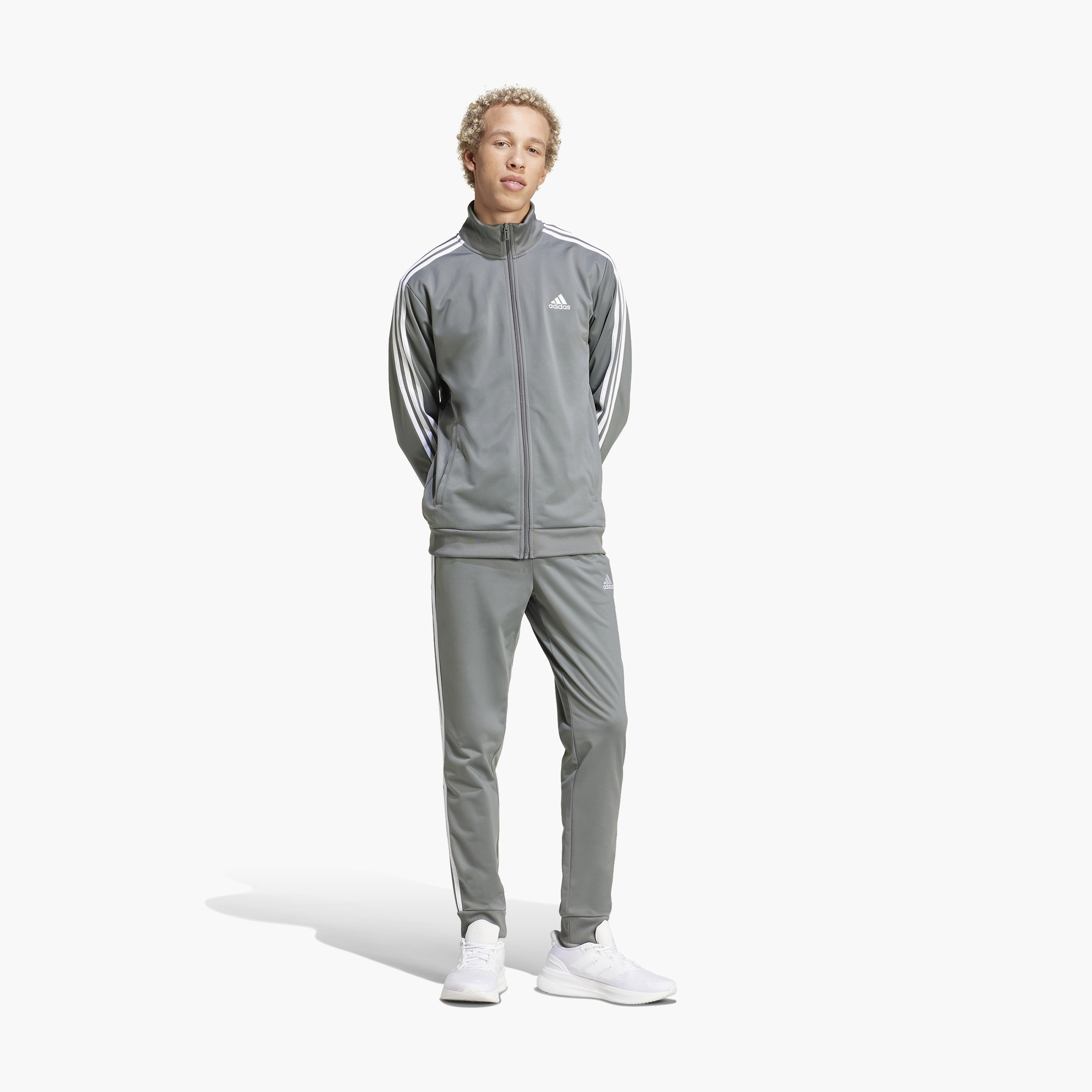 تراك سوت ذو تريكوت أساسي بثلاثة خطوط من أديداس للرجال | OE-men-clothing-sportswearandactivewear-tracksuits-image-8