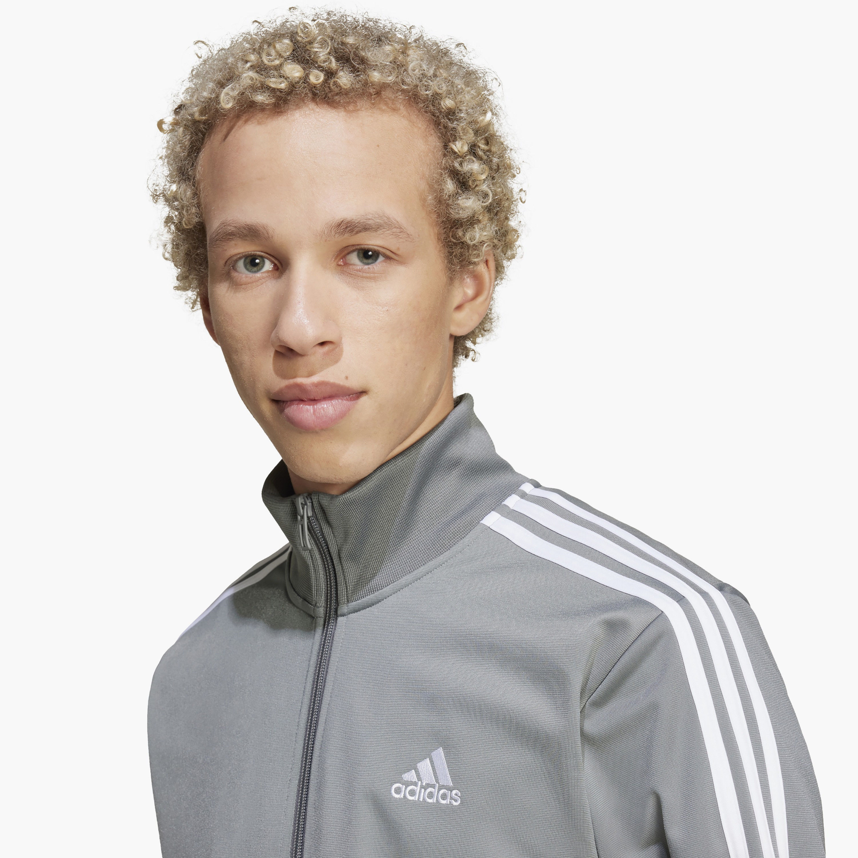 تراك سوت ذو تريكوت أساسي بثلاثة خطوط من أديداس للرجال | OE-men-clothing-sportswearandactivewear-tracksuits-image-10