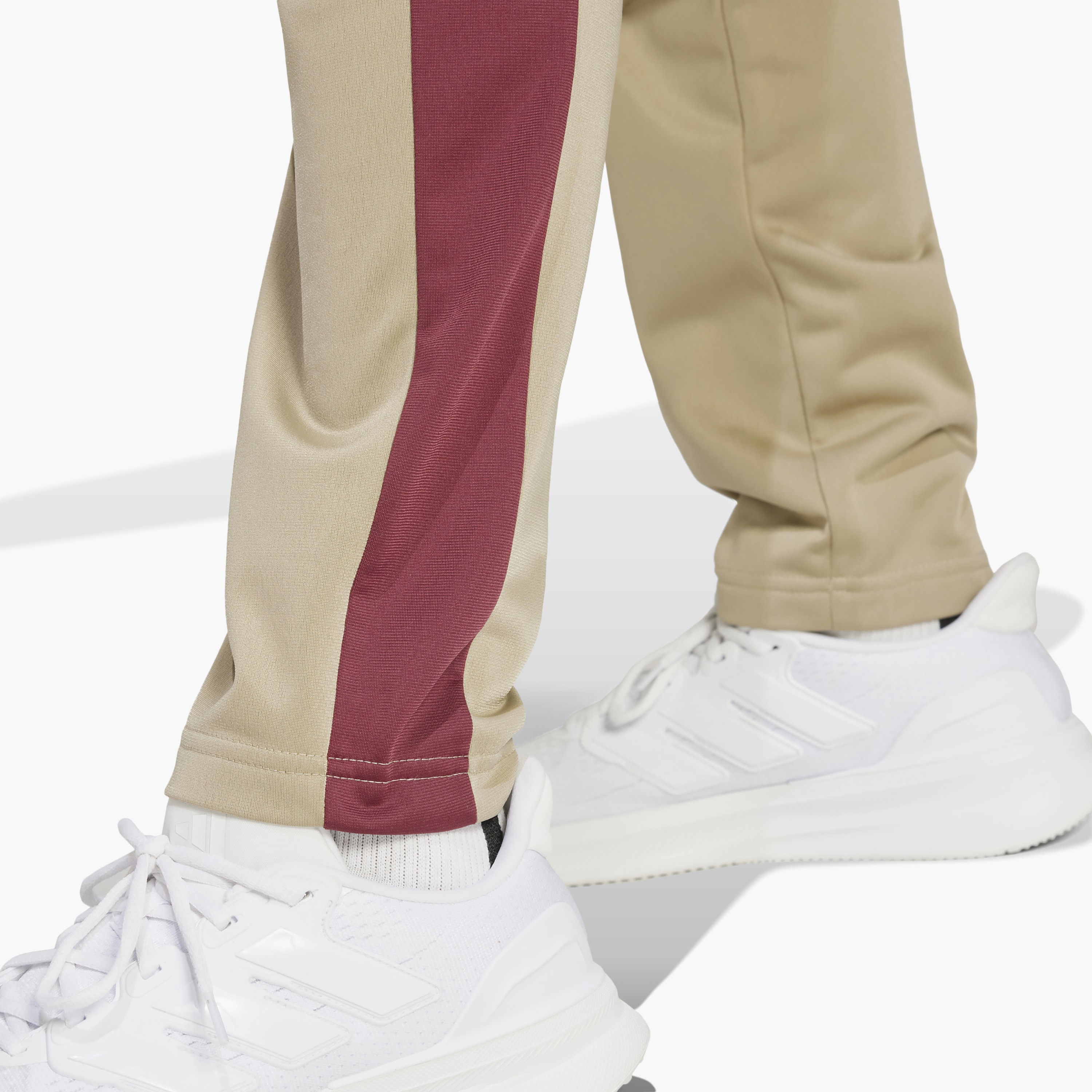 تراك سوت بدلة رياضية ذو تريكوت كولوربلوك بشعار صغير للرجال من اديداس | OE-men-clothing-sportswearandactivewear-tracksuits-image-10