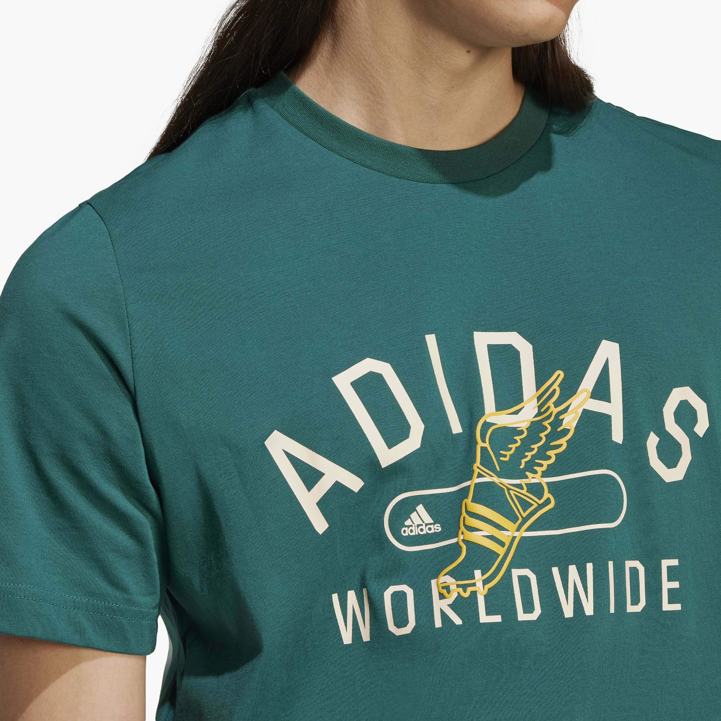 تيشيرت كولجيت جرافيك للرجال من اديداس IZ1169 | OE-men-clothing-sportswearandactivewear-tshirtsandpolos-image-3