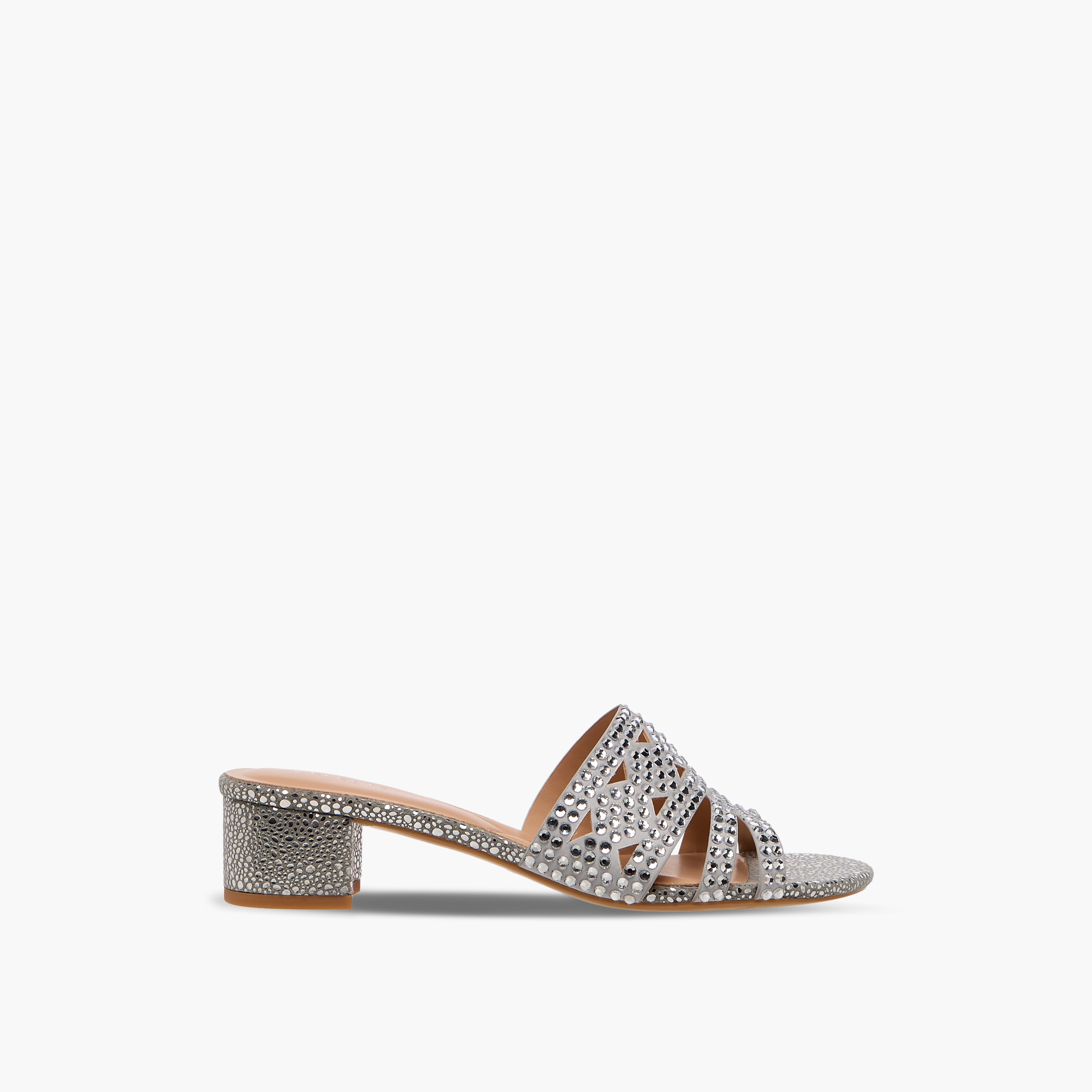 صندل نسائي مزين وبكعب عريض من سيليست-women-shoes-sandals-heeled-image-3