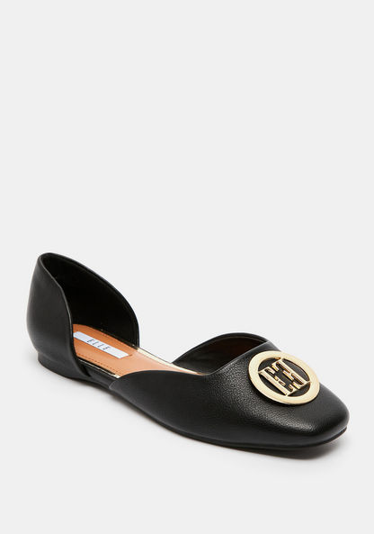 حذاء باليرينا نسائي سهل الارتداء بمقدمة مربعة مع شعار الماركة من إيل