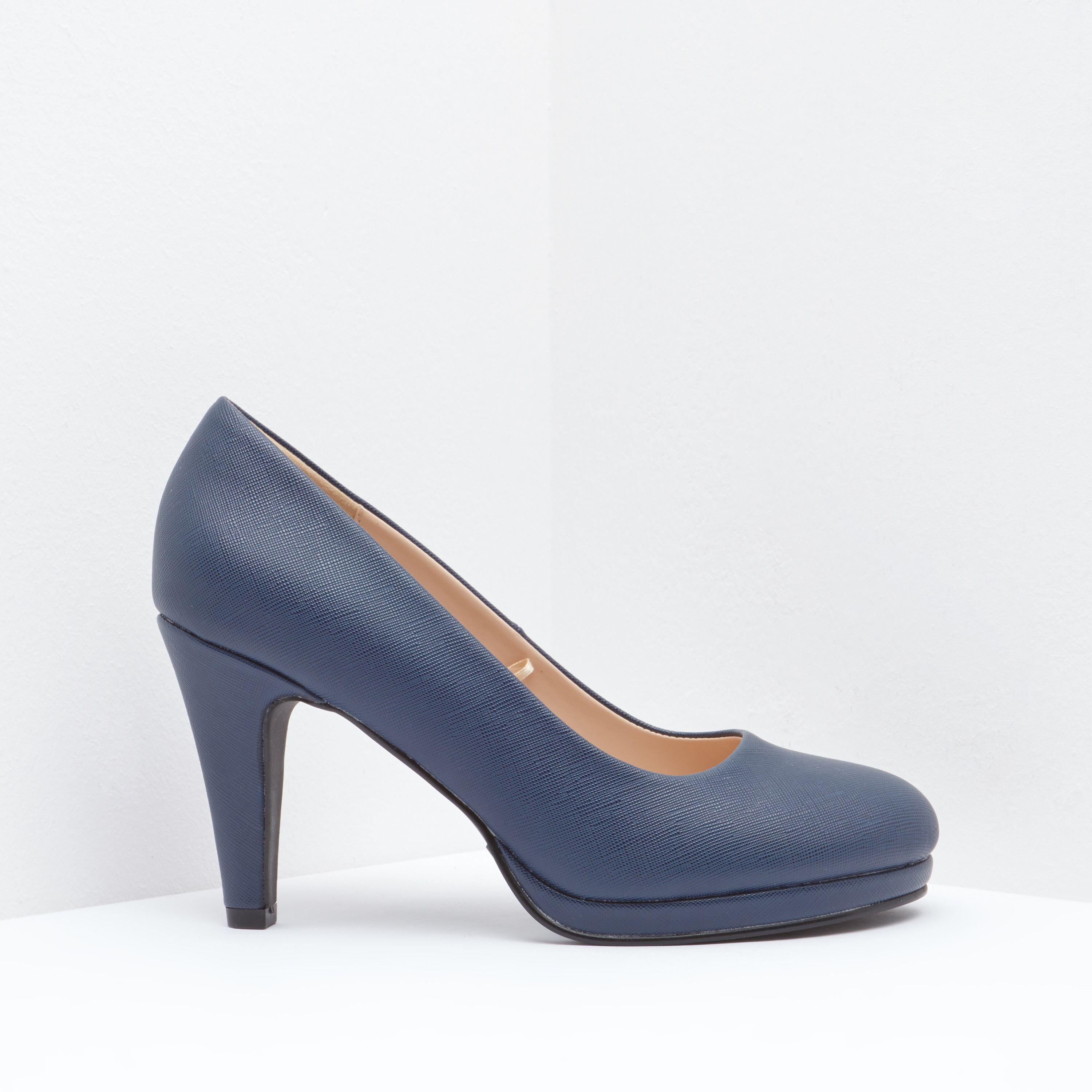 حذاء بمقدّمة مستديرة بارزة سهل الإرتداء مع كعب مخروطي-women-shoes-heels-image-1