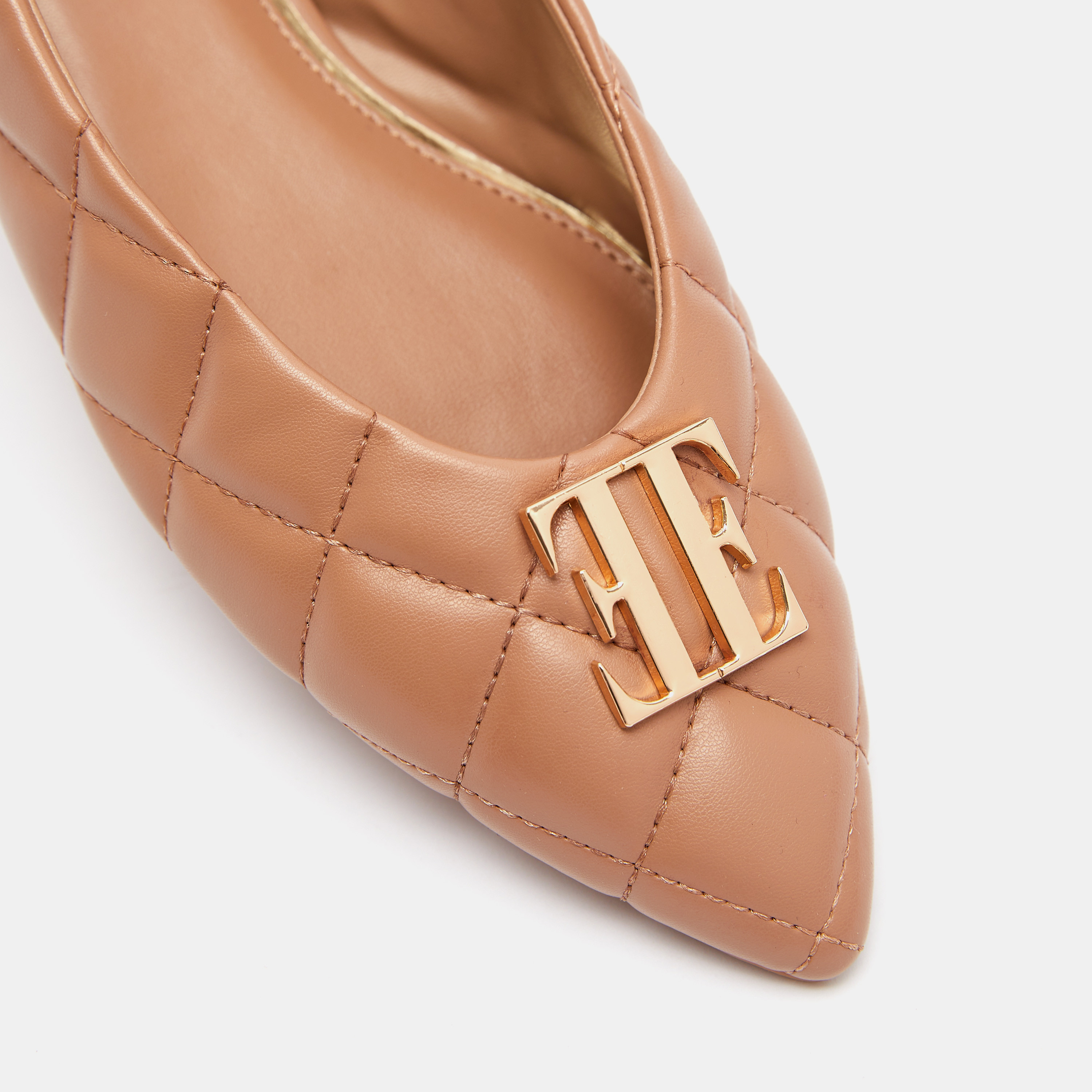 صندل نسائي سهل الارتداء مبطن بمقدمة مدببة-women-shoes-flats-sandals-image-4