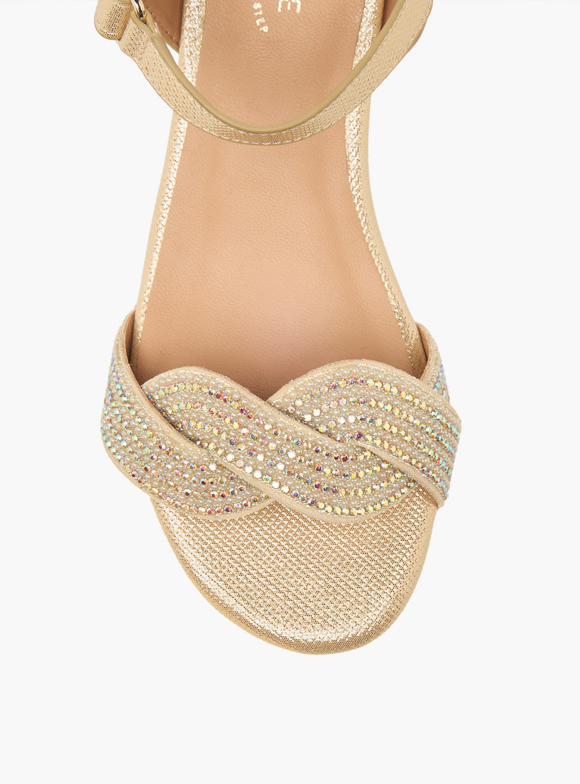 صندل مزين بكعب سميك للبنات من سيليست-girls-shoes-sandals-image-4