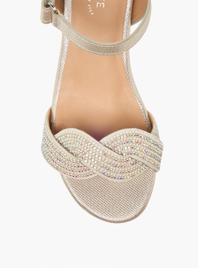 صندل مزين بكعب سميك للبنات من سيليست-girls-shoes-sandals-image-4