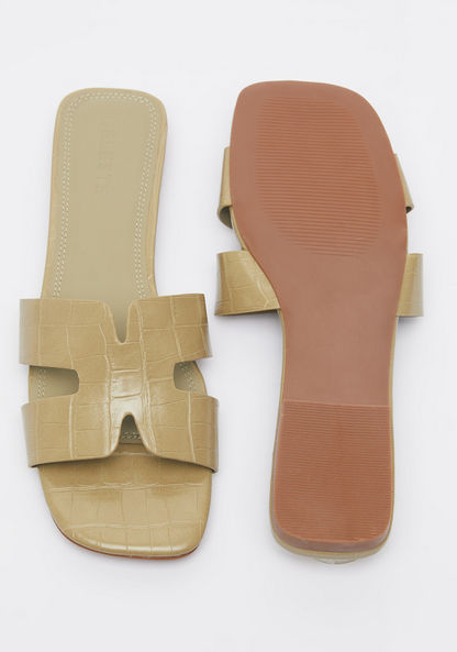 Celeste Women's Animal Textured Slip-On Sandals