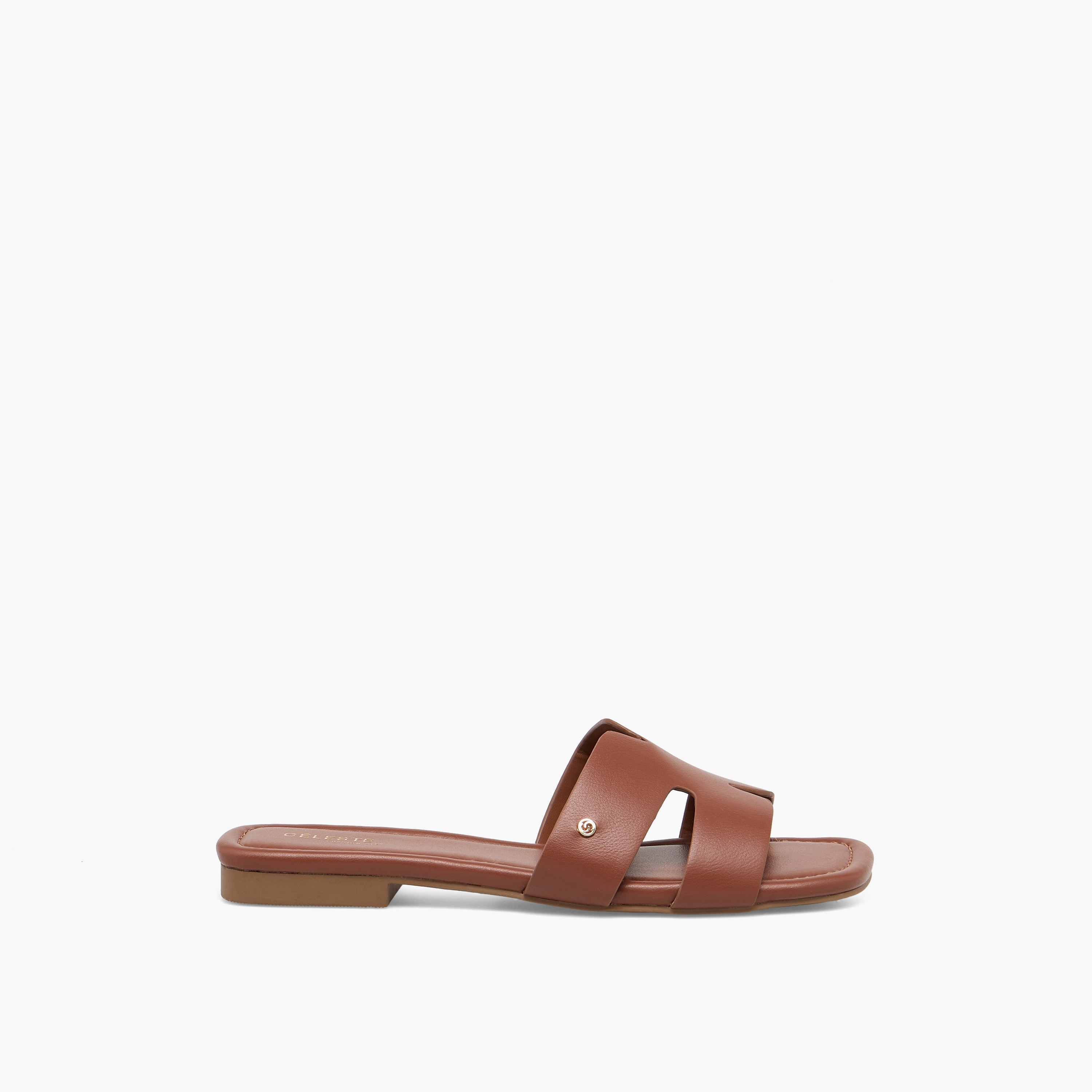 صندل نسائي بتصميم مفرغ وأنيق من سيليست-women-shoes-sandals-flats-image-3