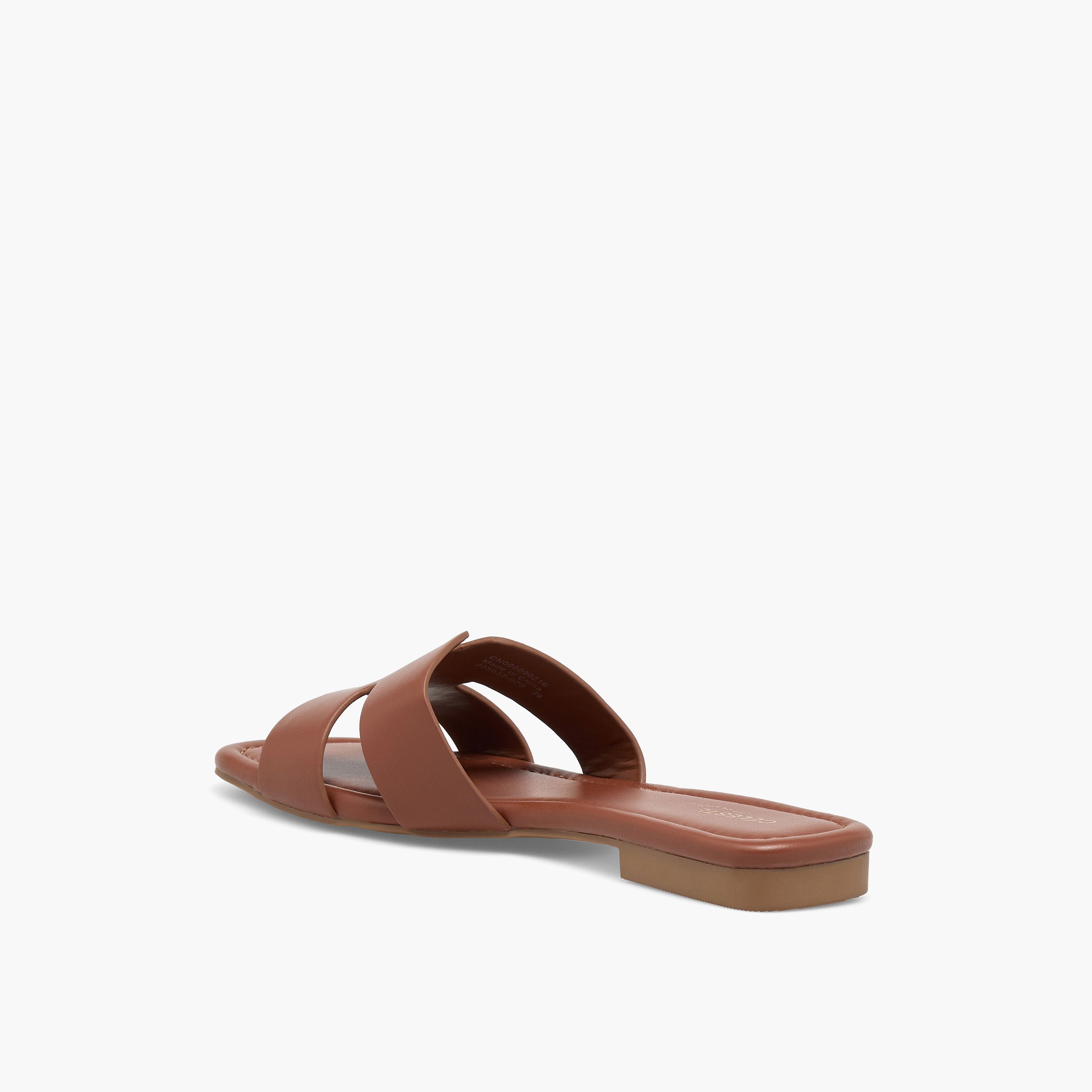 صندل نسائي بتصميم مفرغ وأنيق من سيليست-women-shoes-sandals-flats-image-5