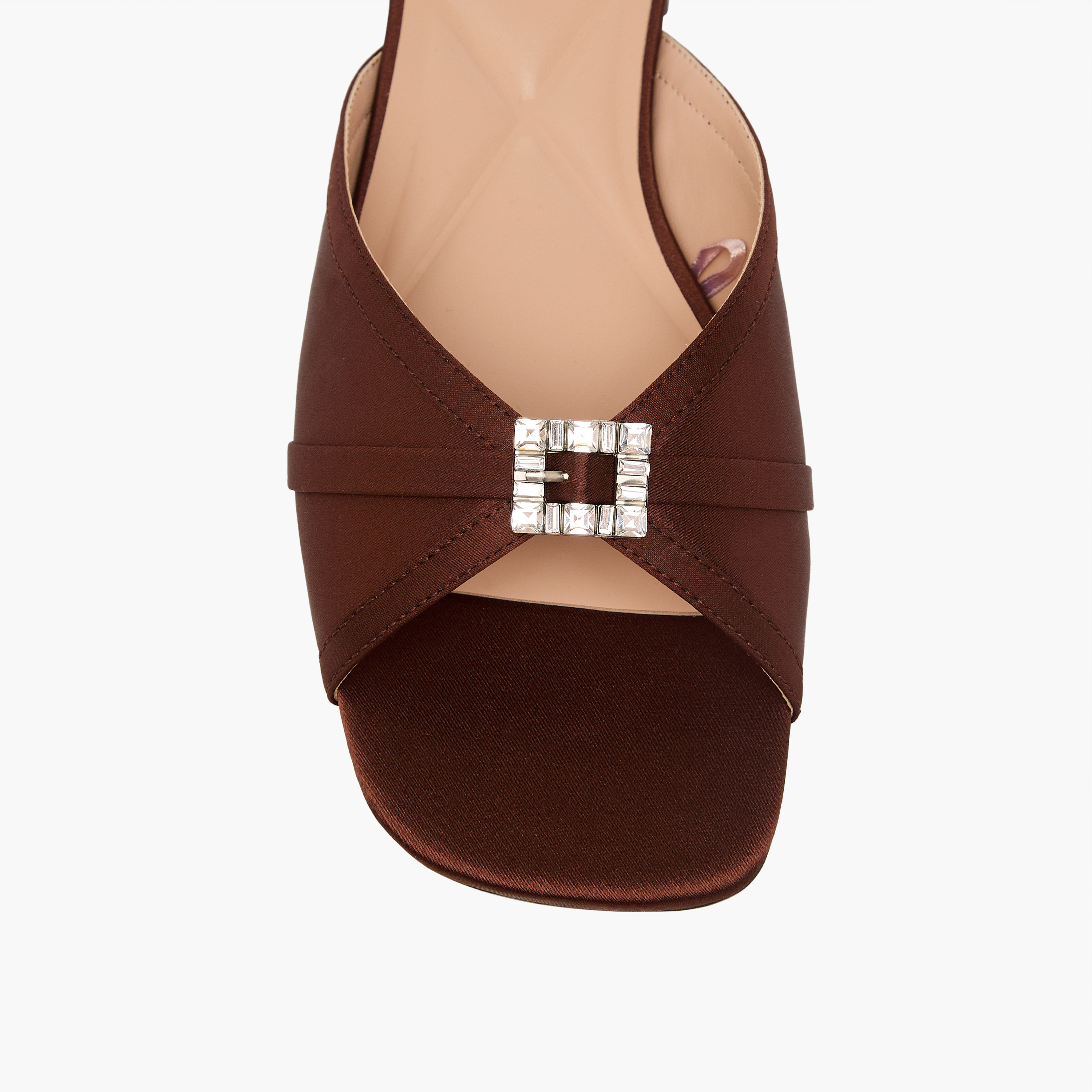 صندل ساتان سهل الارتداء مزين للنساء من سيليست-women-shoes-flats-sandals-image-4