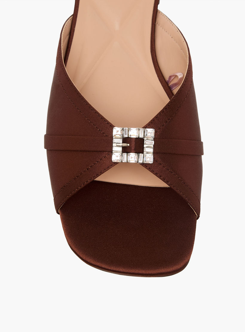 صندل ساتان سهل الارتداء مزين للنساء من سيليست-women-shoes-flats-sandals-image-4