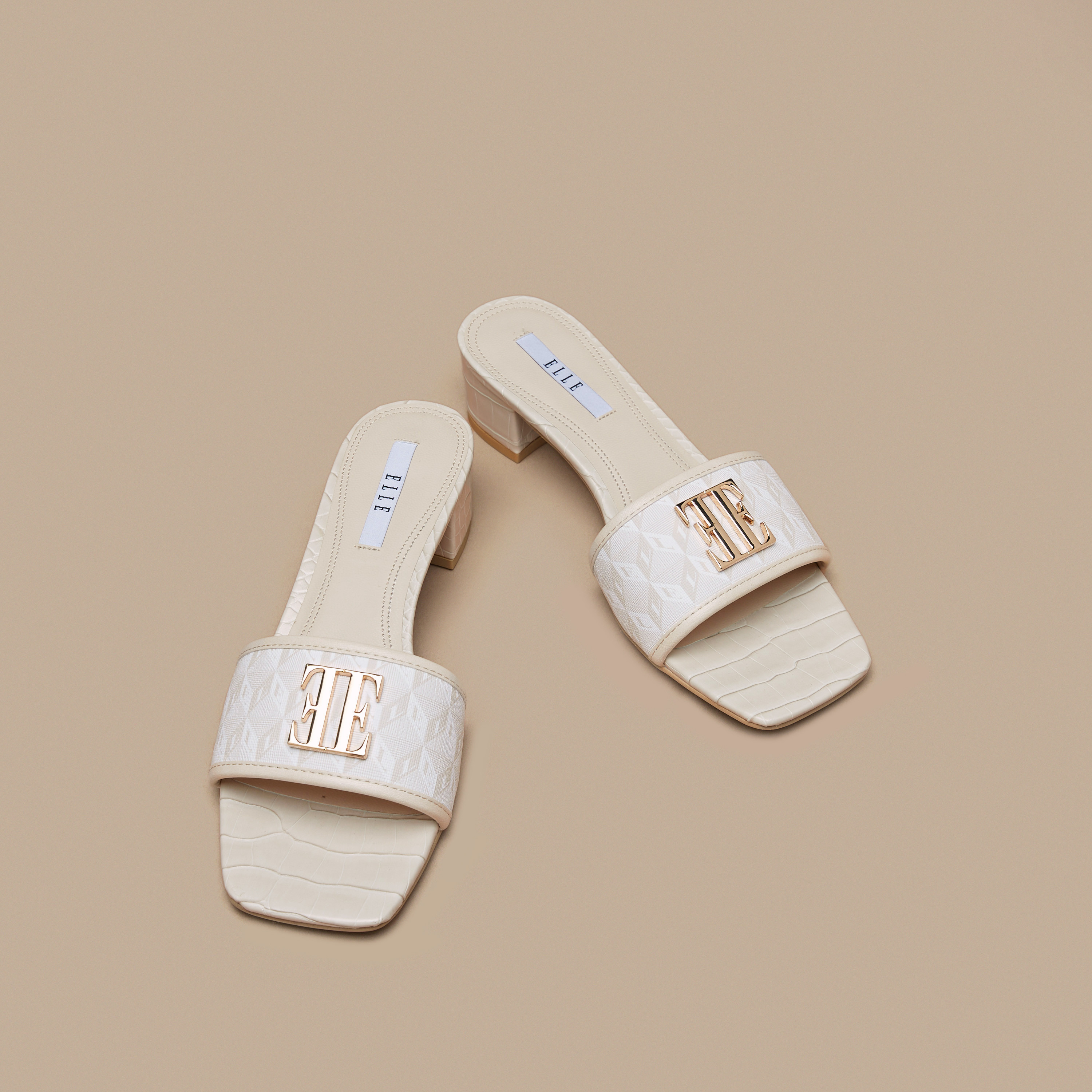 صندل خفيف بكعب سميك وطبعات للنساء من إيل-women-shoes-sandals-heeled-image-3