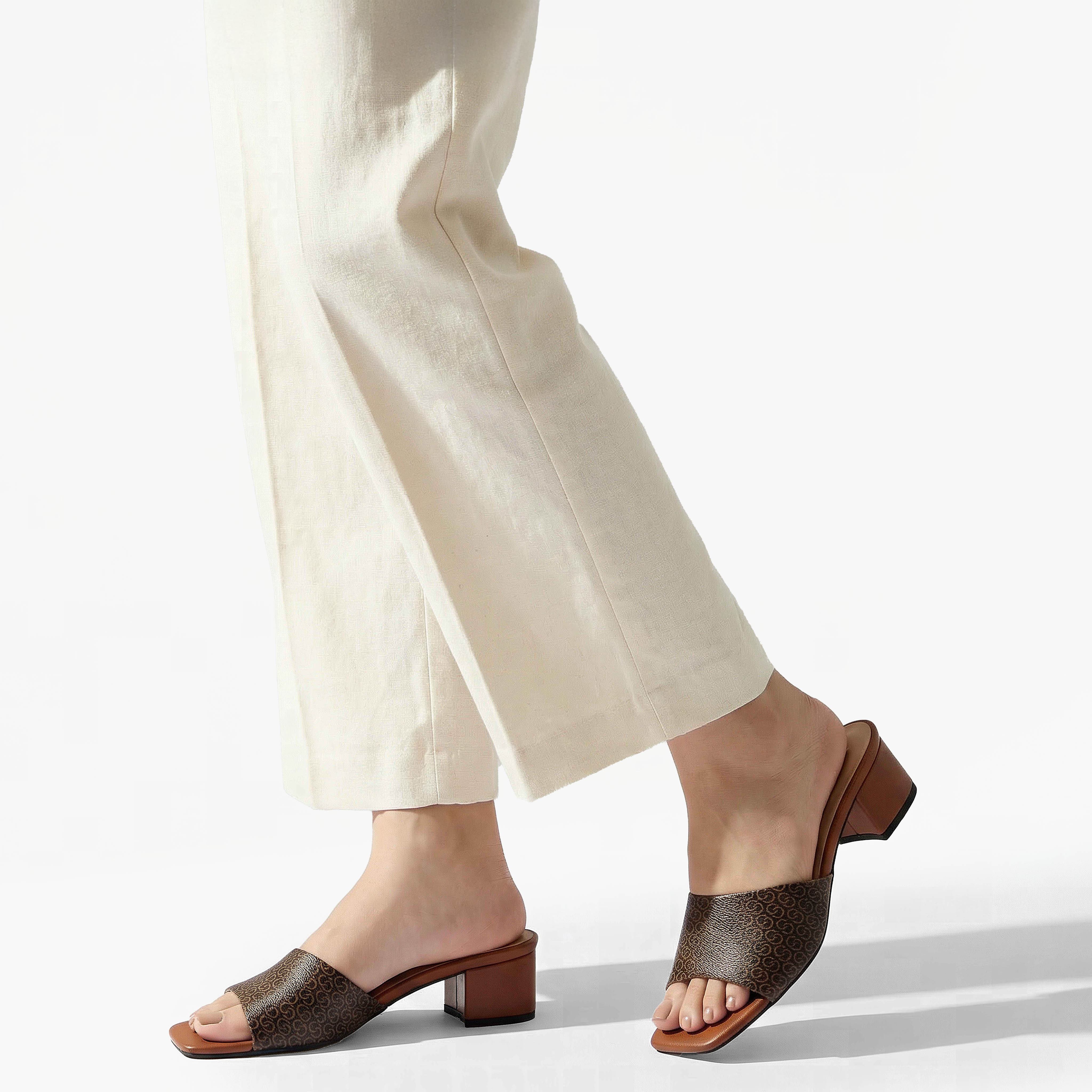 صندل بكعب سميك للنساء من سيليست-women-shoes-sandals-heeled-image-2