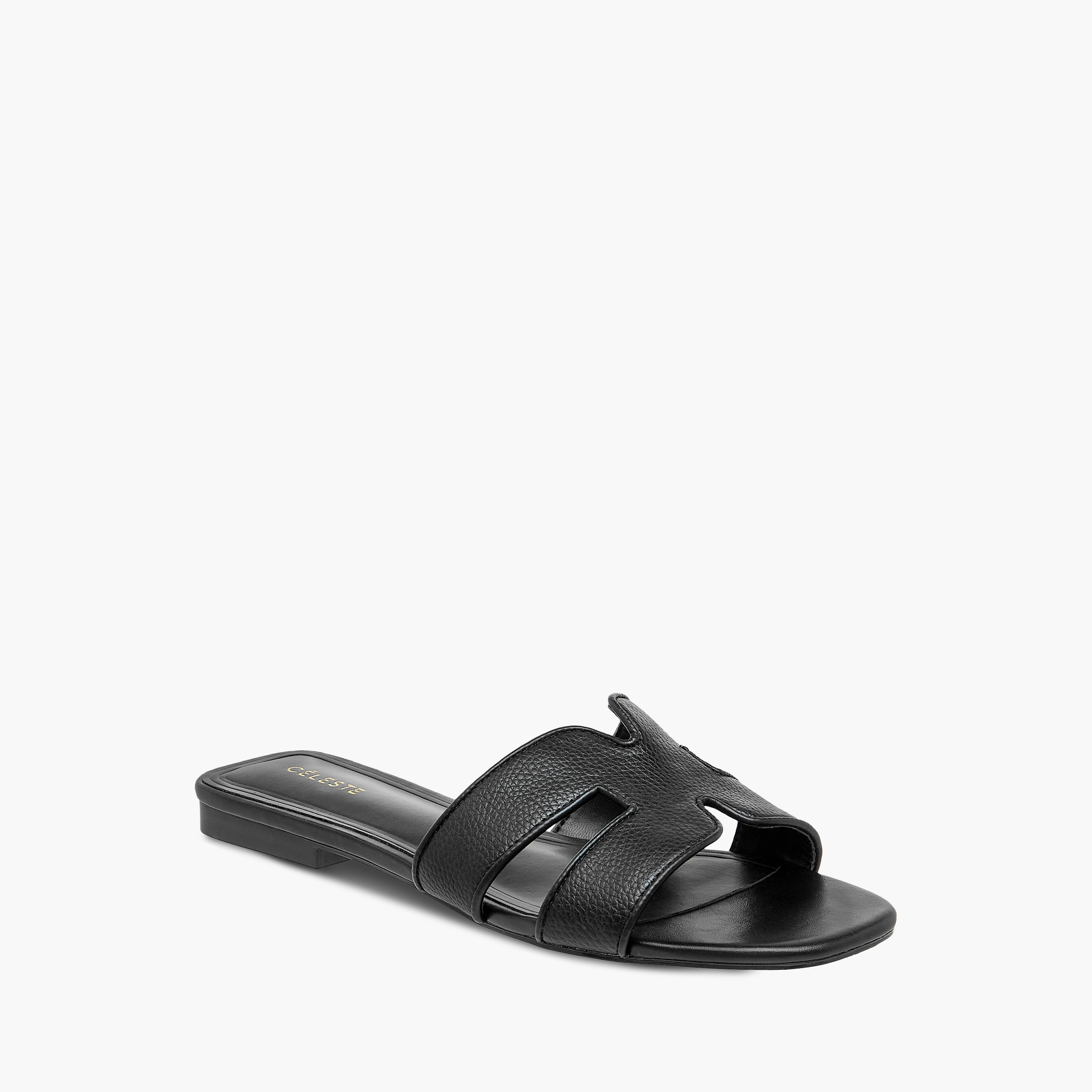 صندل سهل الارتداء بتفاصيل مفرغة للنساء من سيليست-women-shoes-flats-sandals-image-2