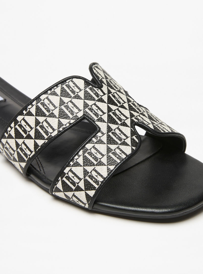 صندل سهل الارتداء بطبعات مونوجرام للنساء من إيل-women-shoes-flats-sandals-image-5