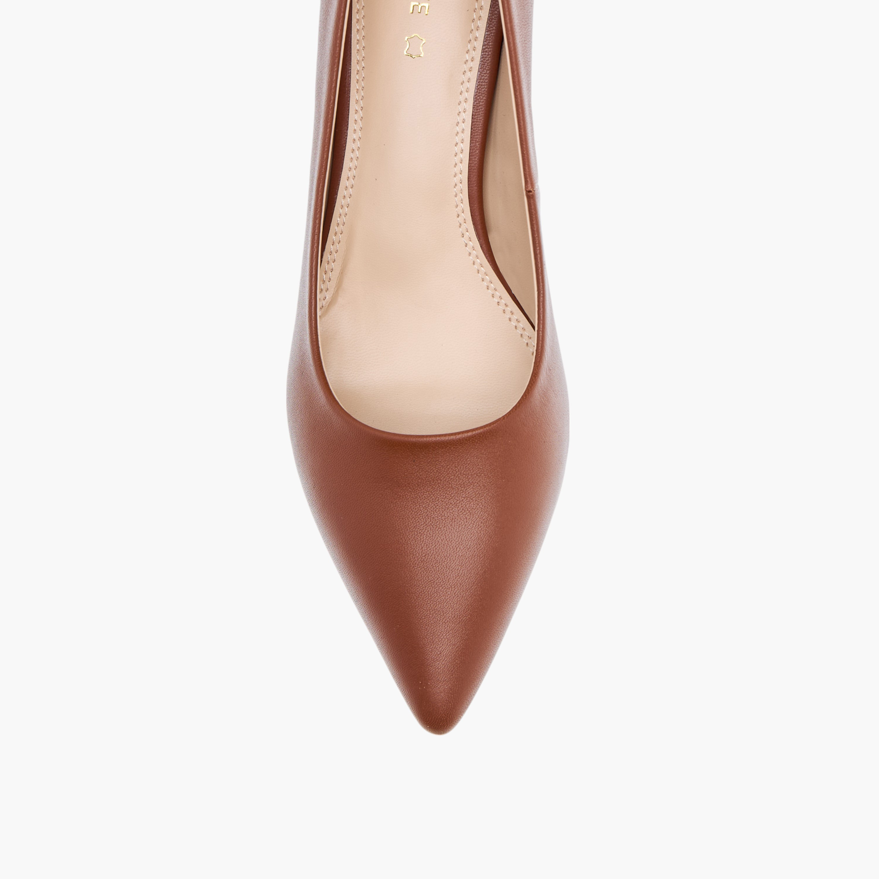 حذاء سادة سهل الارتداء بكعب صغير للنساء من سيليست-women-shoes-heels-image-4