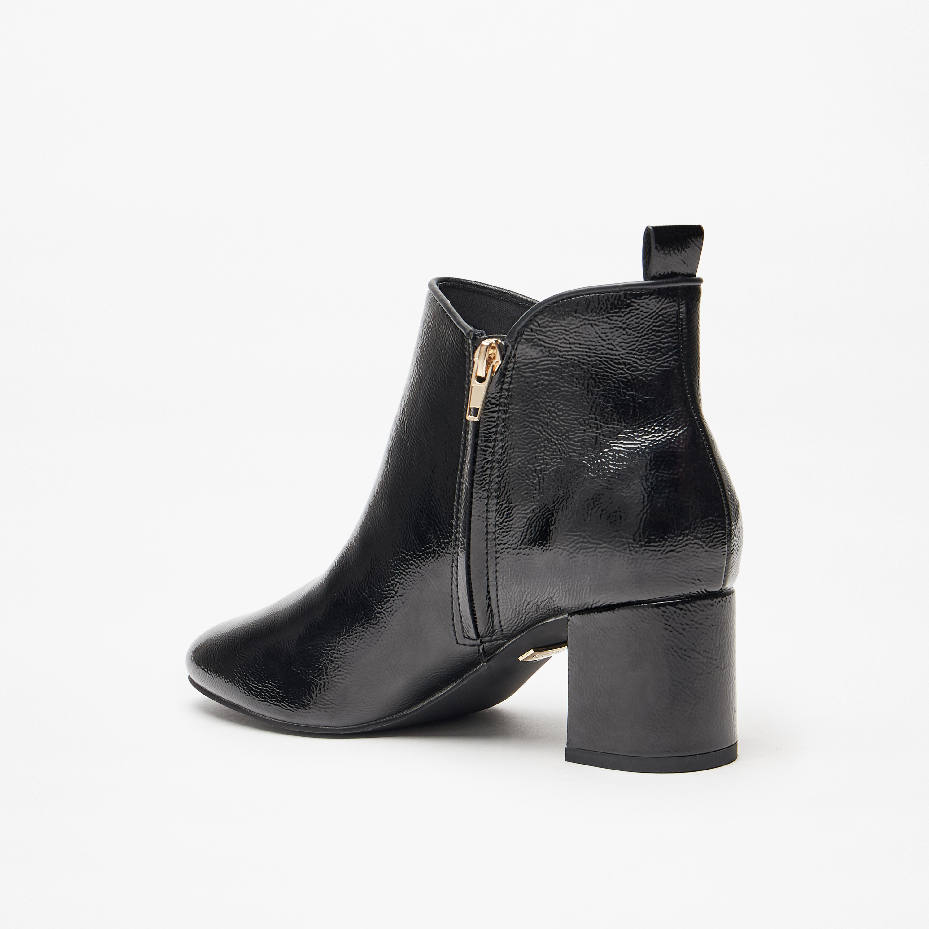 بوت سادة بطول الكاحل وسحّاب إغلاق وكعب عريض للنساء من سيليست-women-shoes-boots-image-2