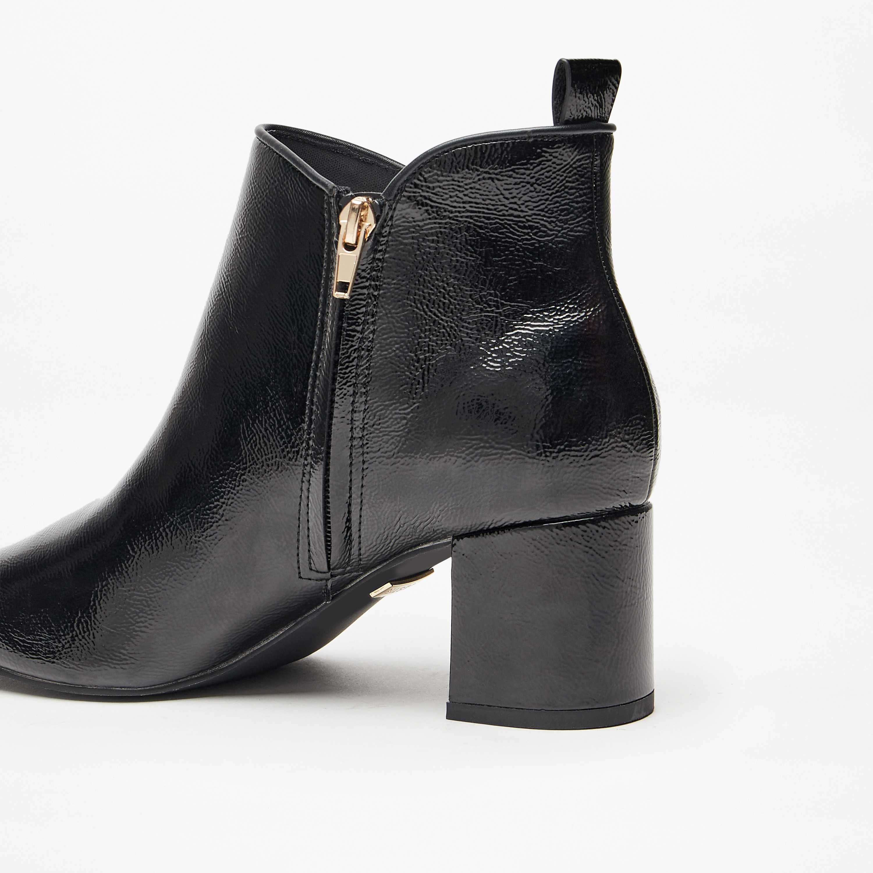 بوت سادة بطول الكاحل وسحّاب إغلاق وكعب عريض للنساء من سيليست-women-shoes-boots-image-5