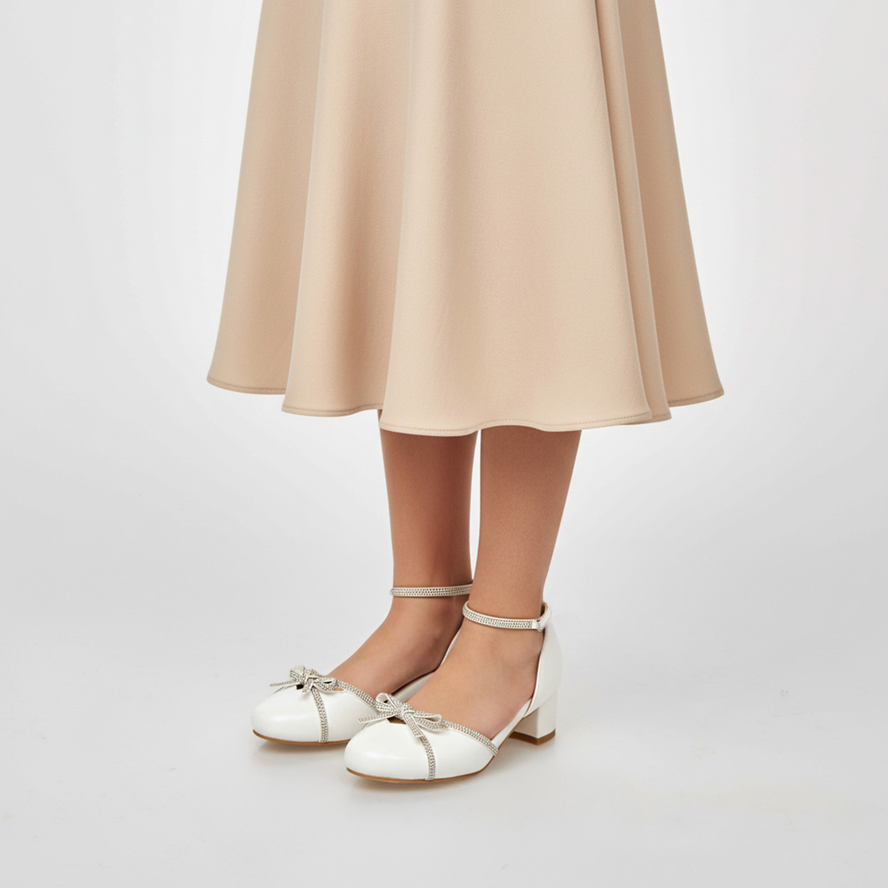 صندل بكعب سميك للبنات من سيليست-girls-shoes-sandals-image-2