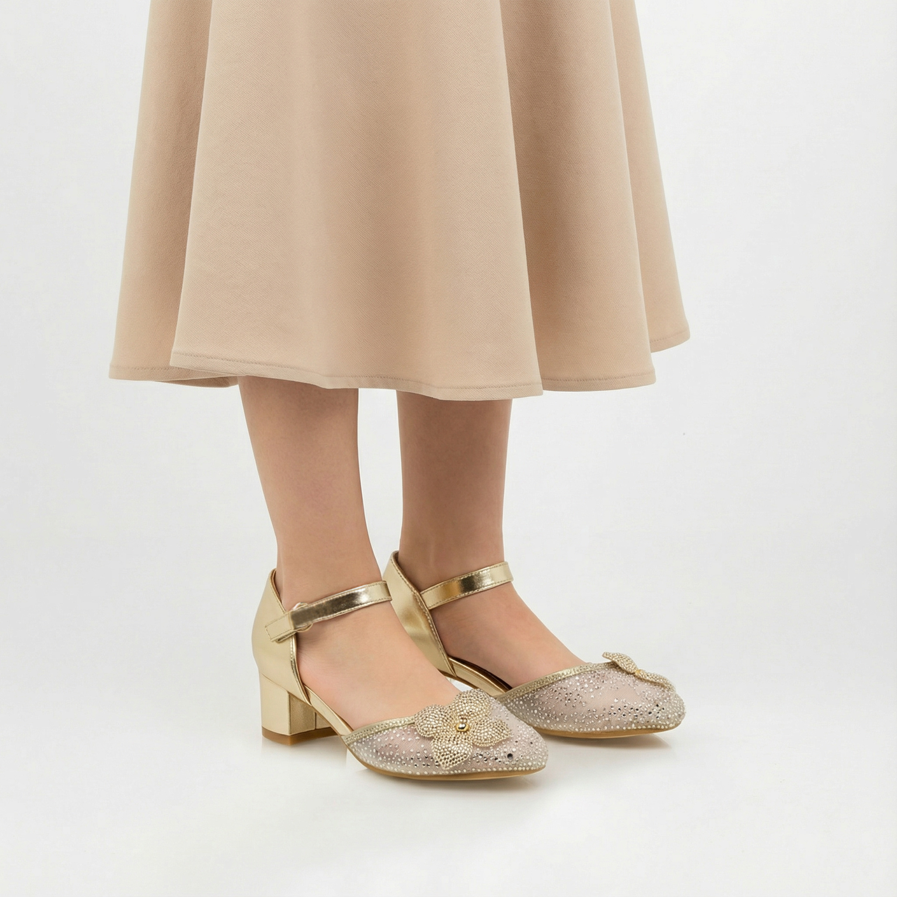 صندل بكعب عريض وتزيينات زهرية للبنات من سيليست-girls-shoes-sandals-image-2