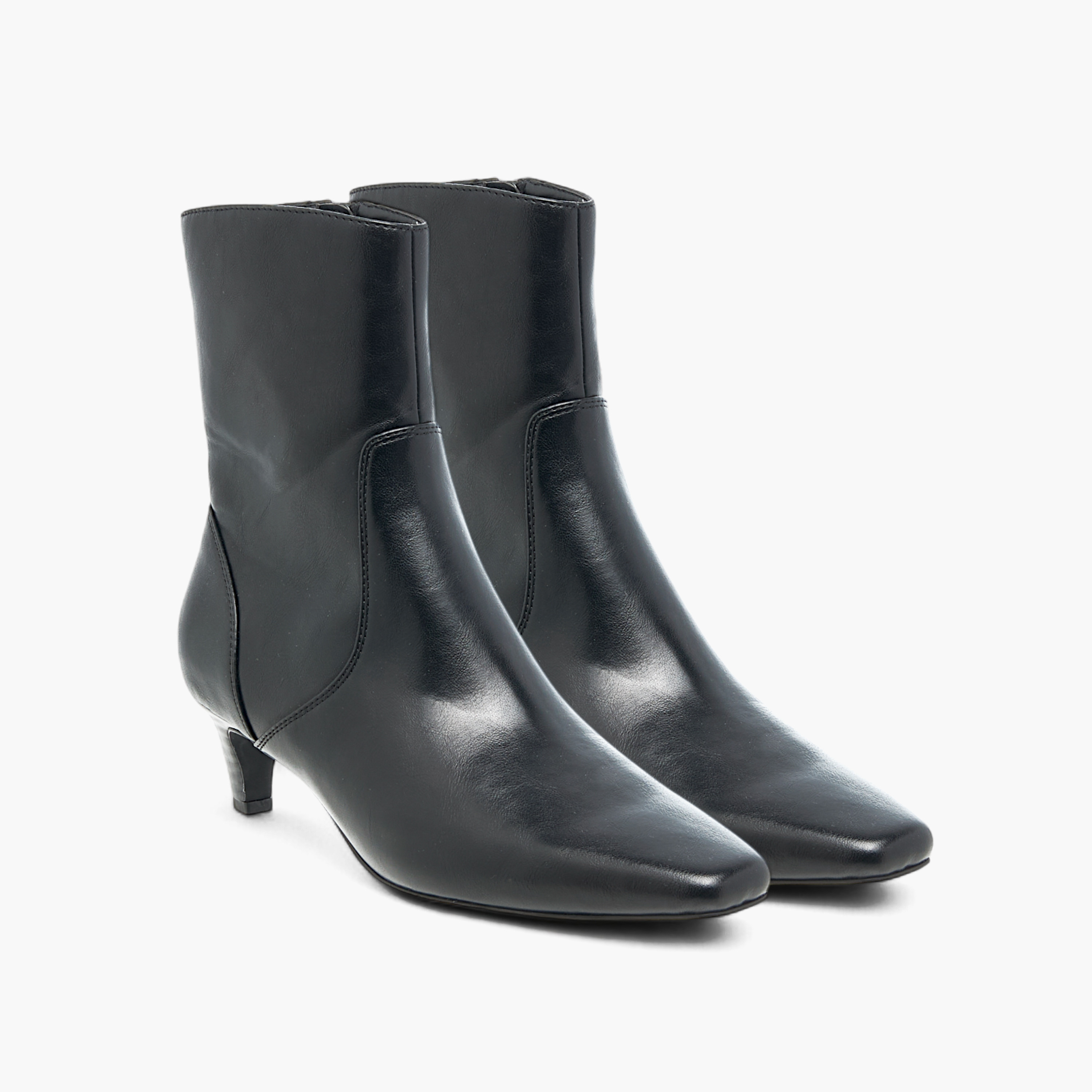 بوت سادة بطول الكاحل وسحّاب إغلاق وكعب صغير للنساء من سيليست-women-shoes-boots-image-1