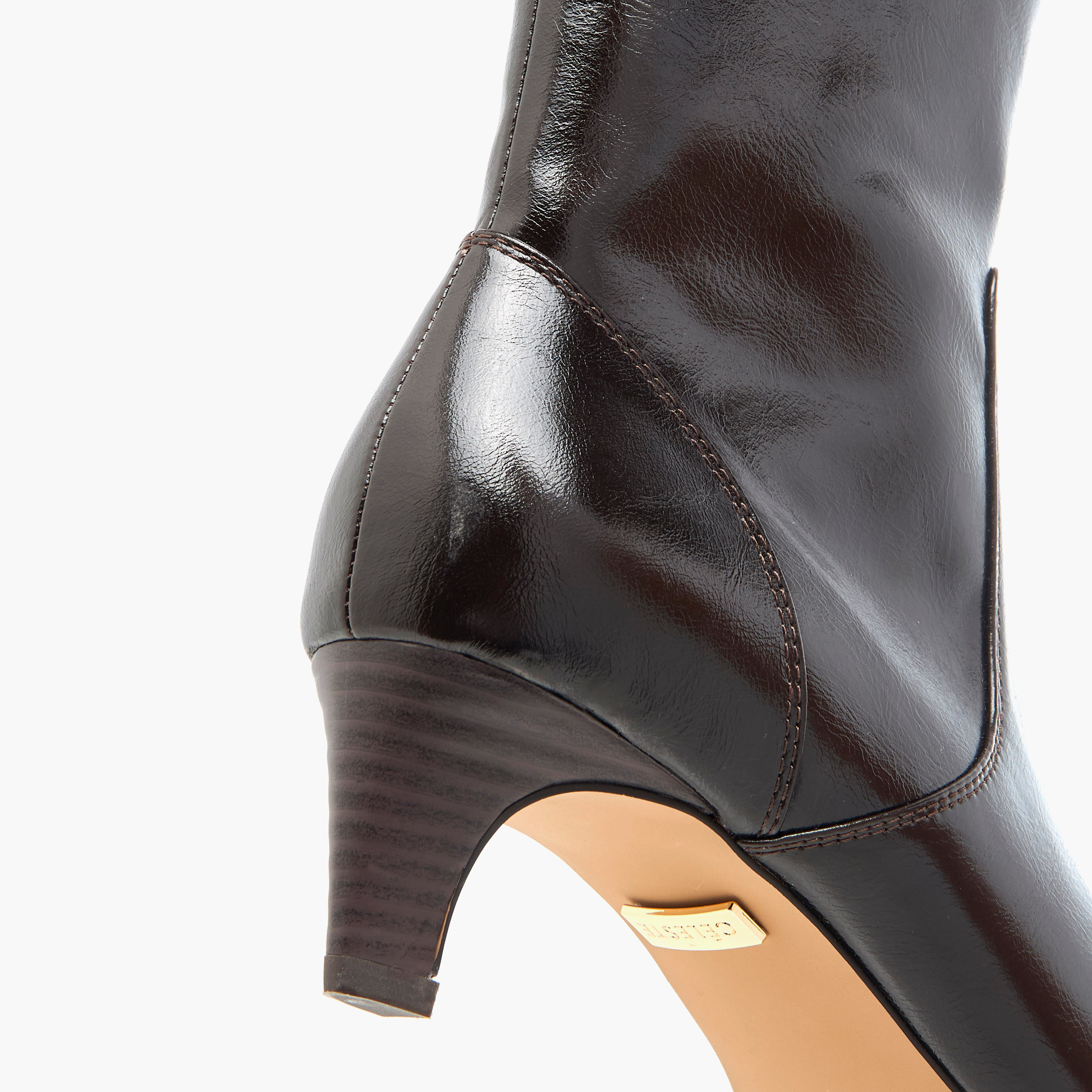 بوت سادة بطول الكاحل وسحّاب إغلاق وكعب صغير للنساء من سيليست-women-shoes-boots-image-10