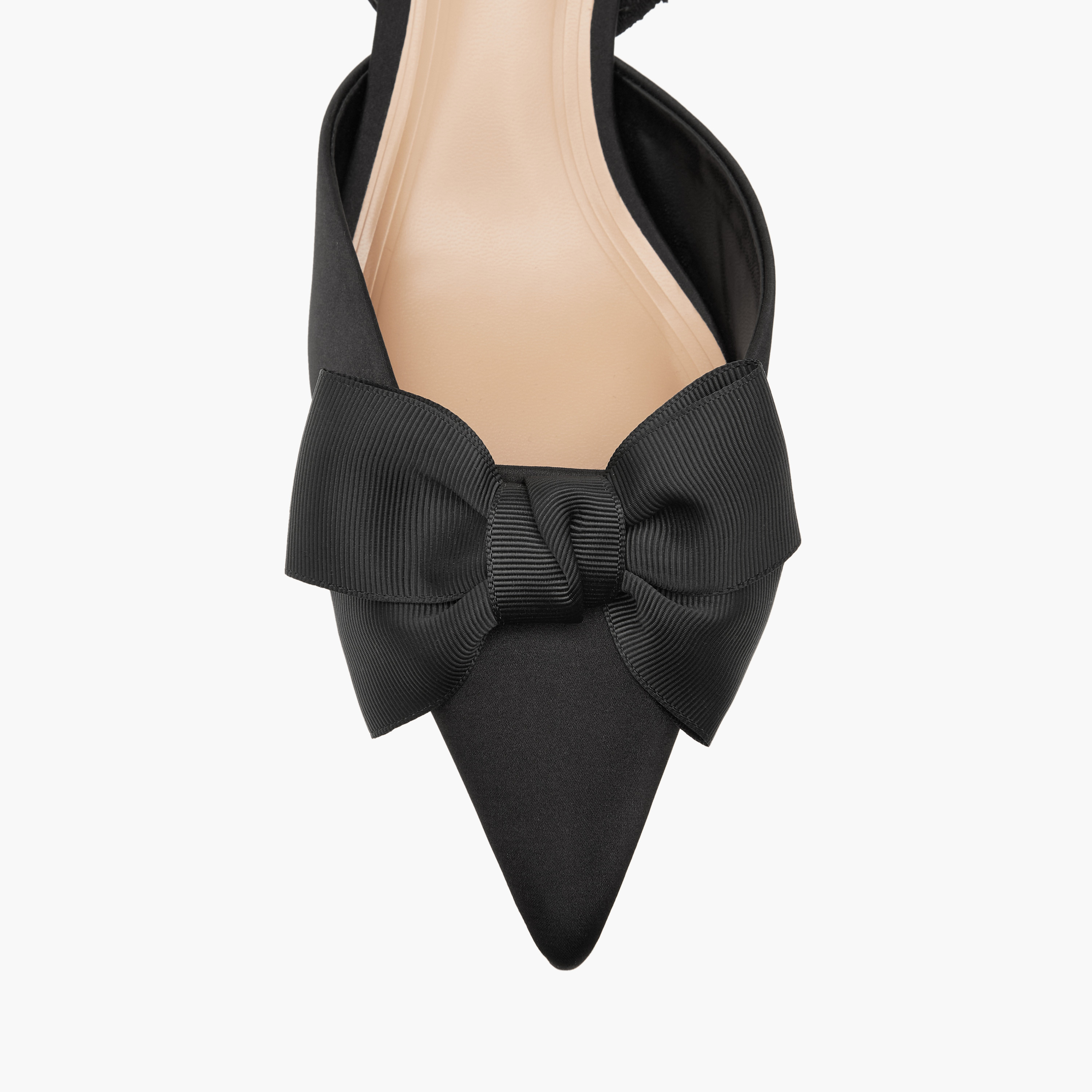 حذاء بزينة فيونكة وحزام خلفي وكعب صغير للنساء من سيليست-women-shoes-heels-image-4