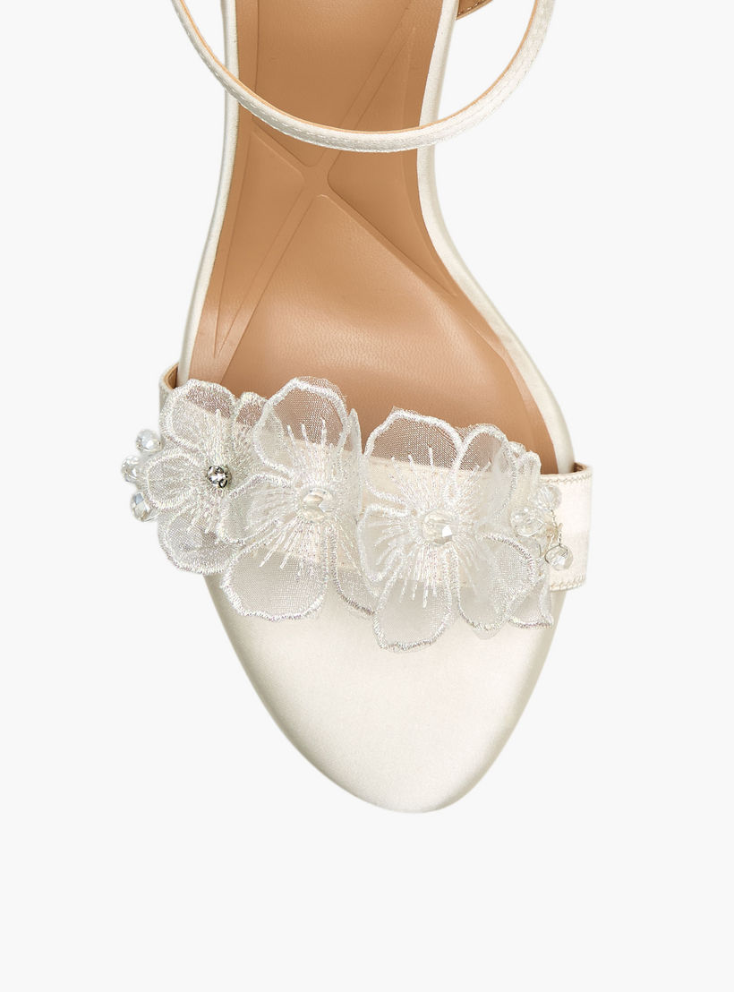 صندل بكعب ستيليتو للنساء من سيليست-women-shoes-sandals-heeled-image-4