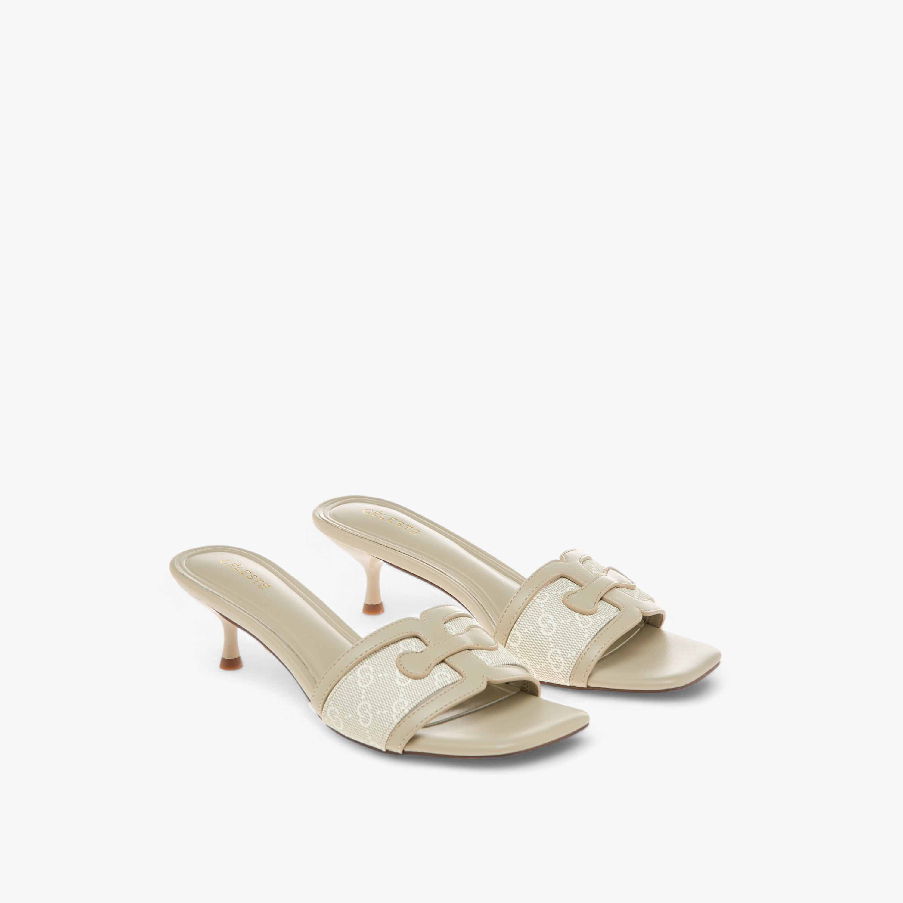 صندل سهل الارتداء بطبعات مونوجرام وبكعب صغير للنساء من سيلست-women-shoes-sandals-heeled-image-6