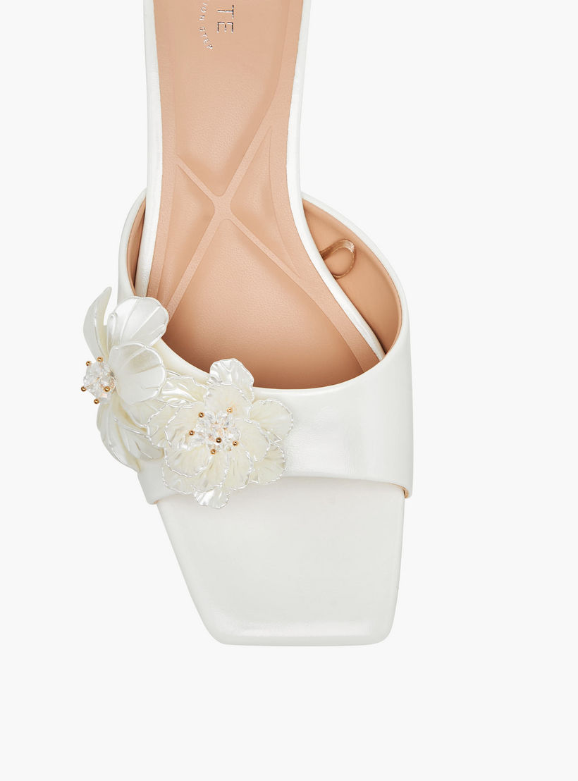 صندل بكعب صغير للنساء من سيليست-women-shoes-sandals-heeled-image-4