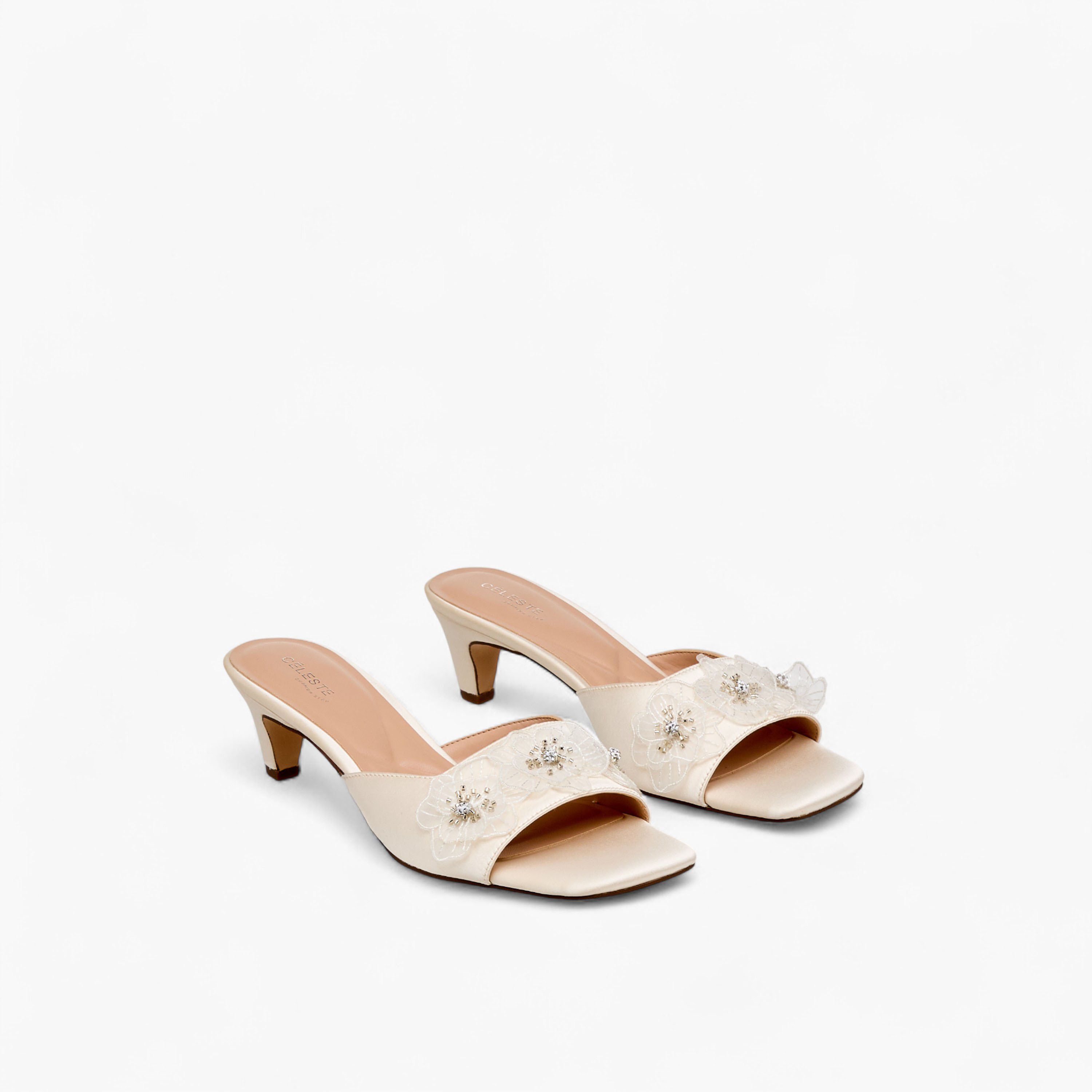 صندل بكعب رفيع للنساء من سيليست-women-shoes-sandals-heeled-image-1