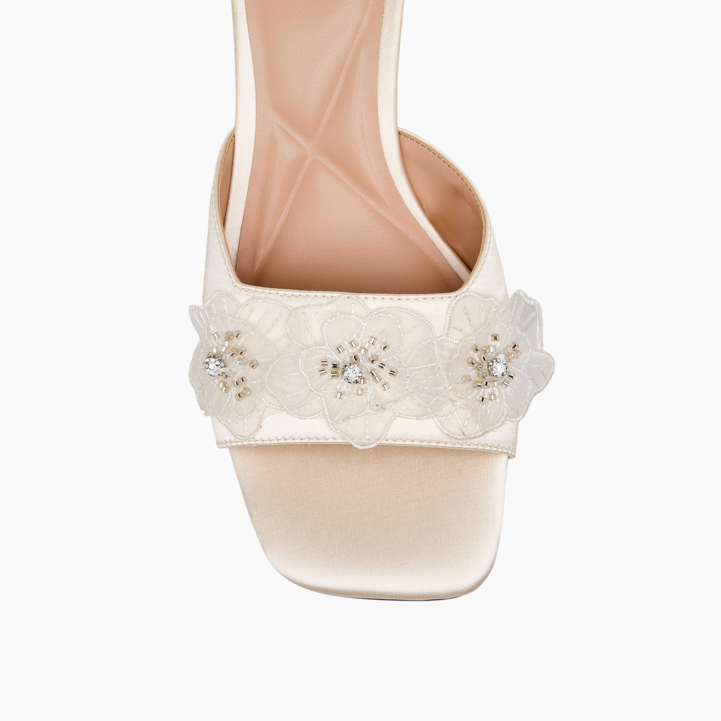 صندل بكعب رفيع للنساء من سيليست-women-shoes-sandals-heeled-image-4