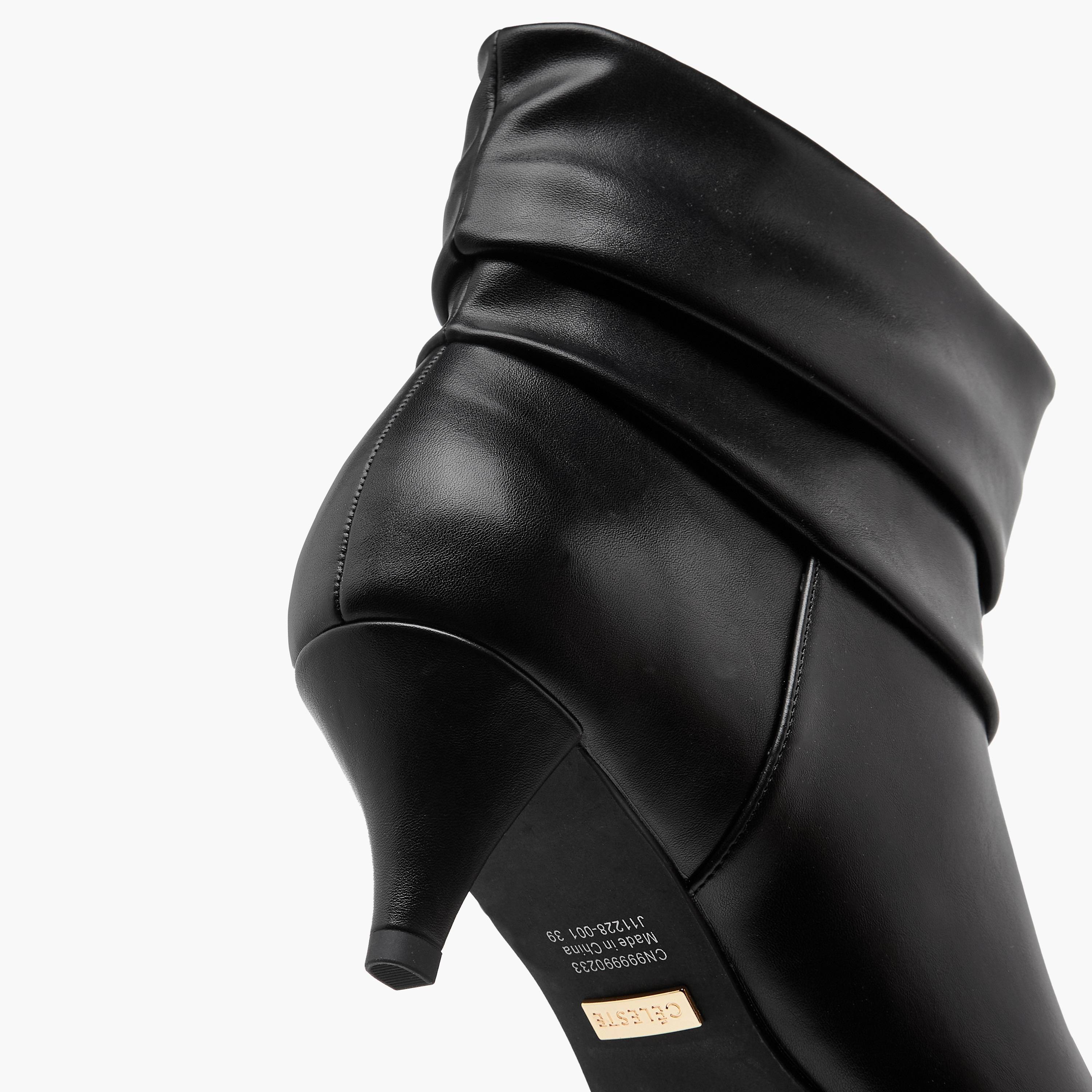 بوت كاحل بتفاصيل ثنيات وكعب صغير للنساء من سيليست-women-shoes-boots-image-6