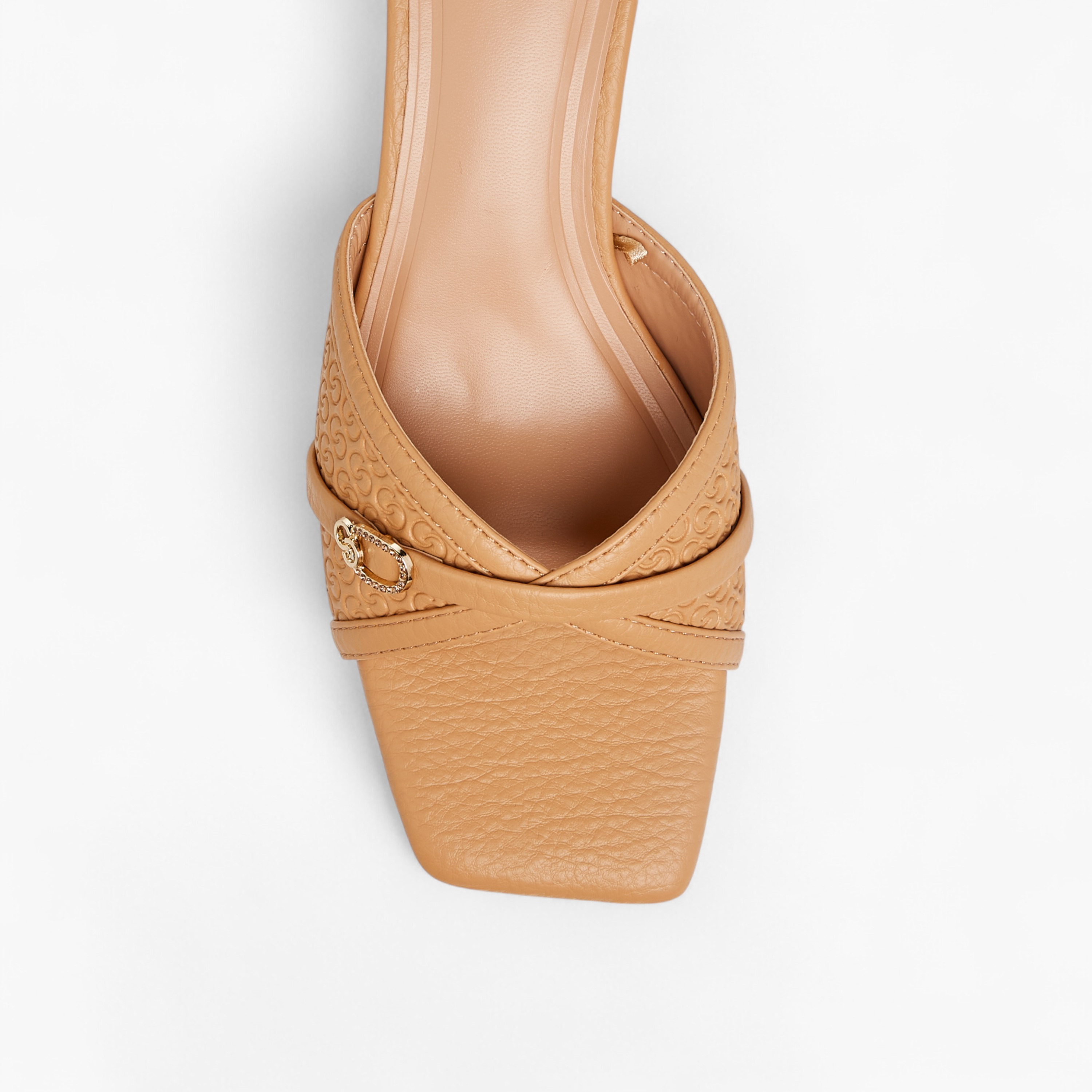 صندل بنقوش مونوجرام سهل الارتداء بكعب صغير للنساء من سيليست-women-shoes-sandals-heeled-image-4