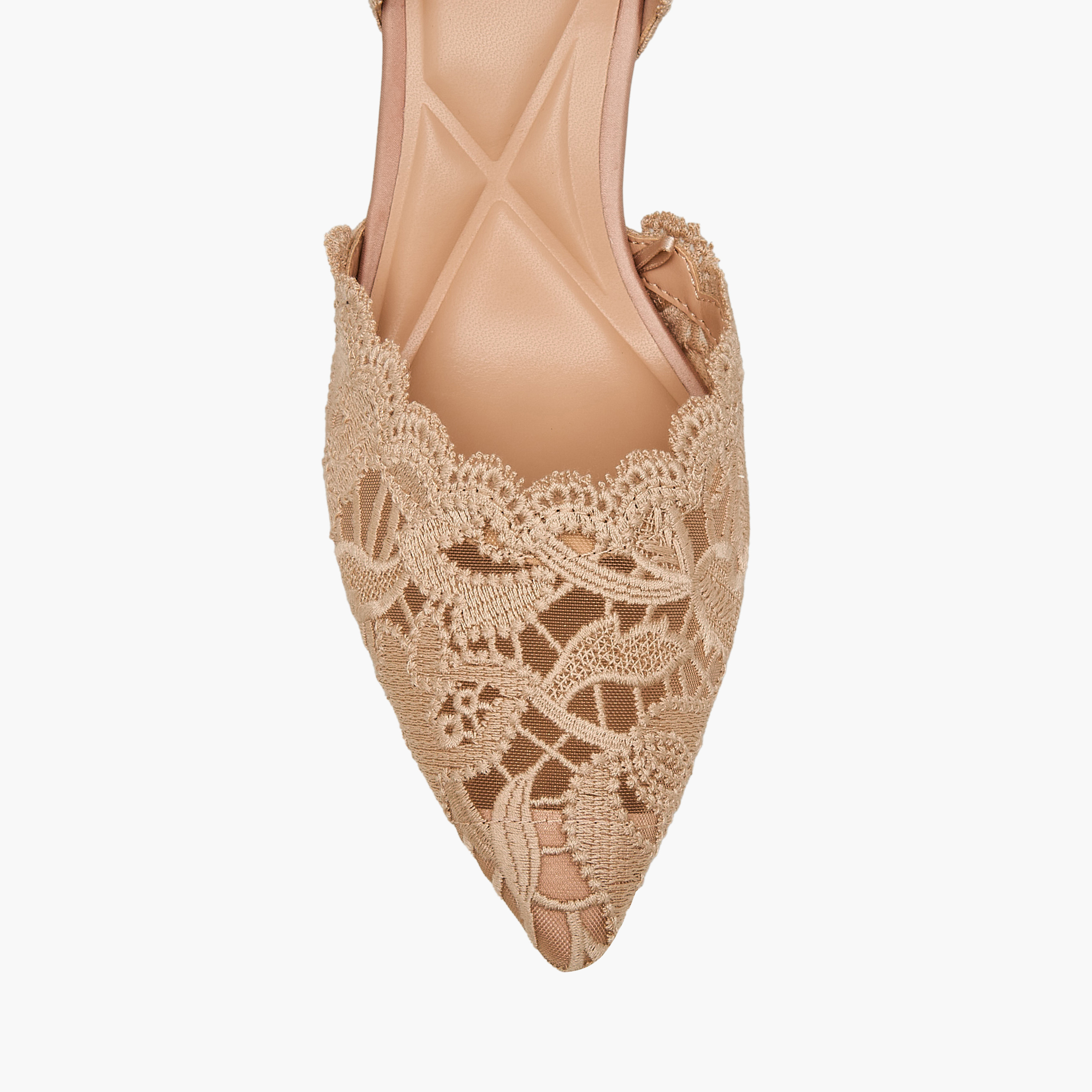 حذاء بكعب صغير وتفاصيل دانتيل للنساء من سيليست-women-shoes-heels-image-5