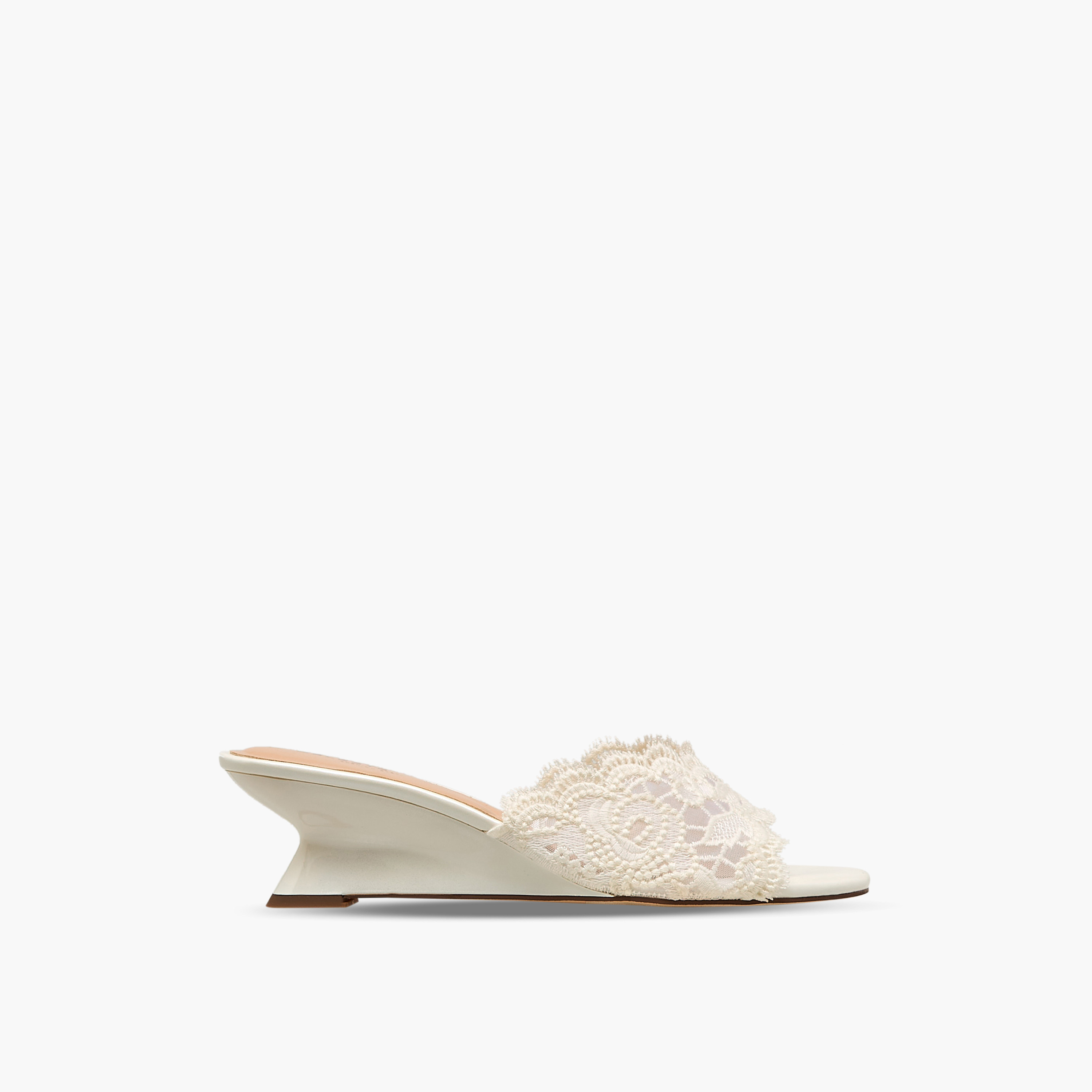 صندل بكعب ويدج للنساء من سيليست-women-shoes-sandals-heeled-image-3
