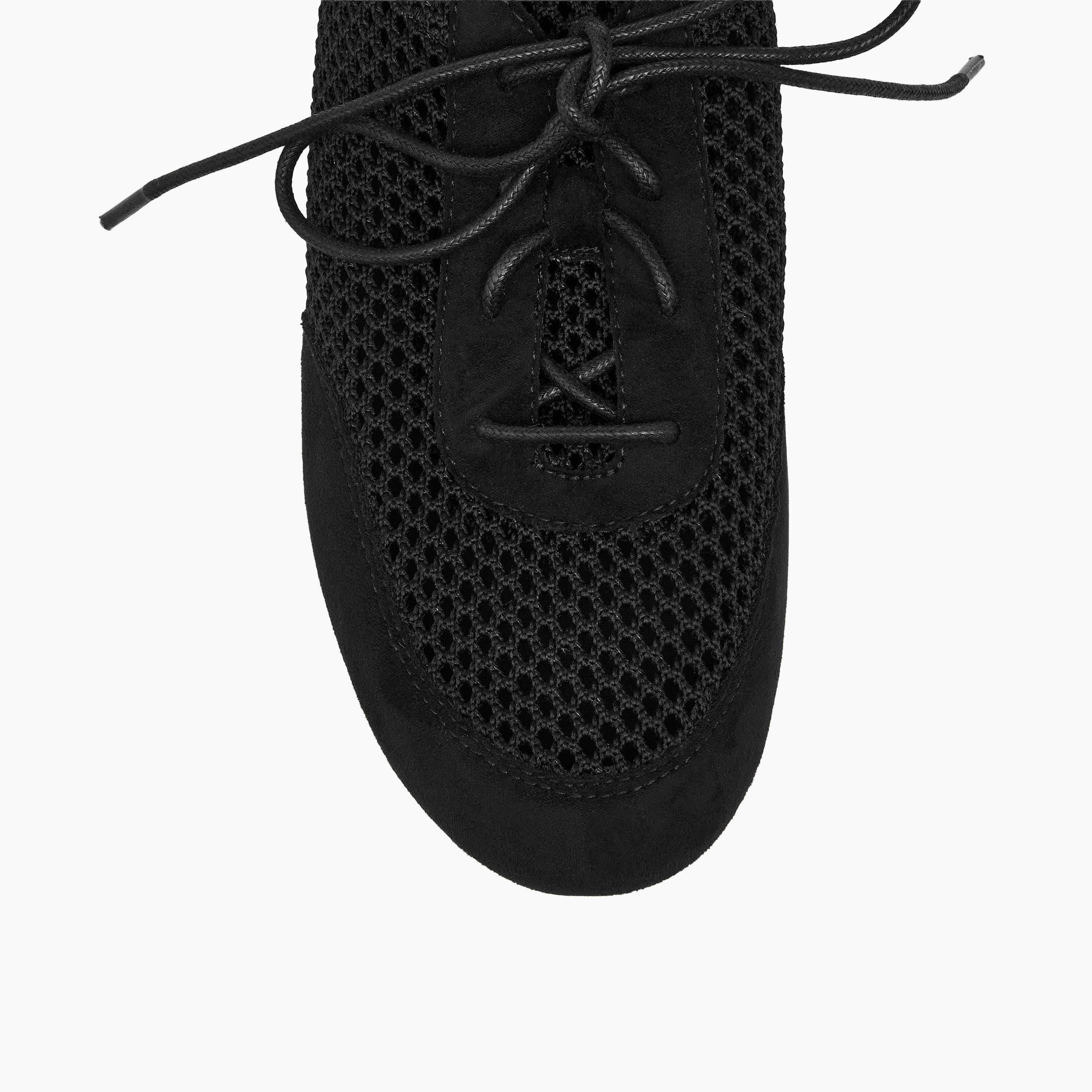 حذاء سنيكرز برباط إغلاق للنساء من سيليست-women-shoes-sneakers-image-4