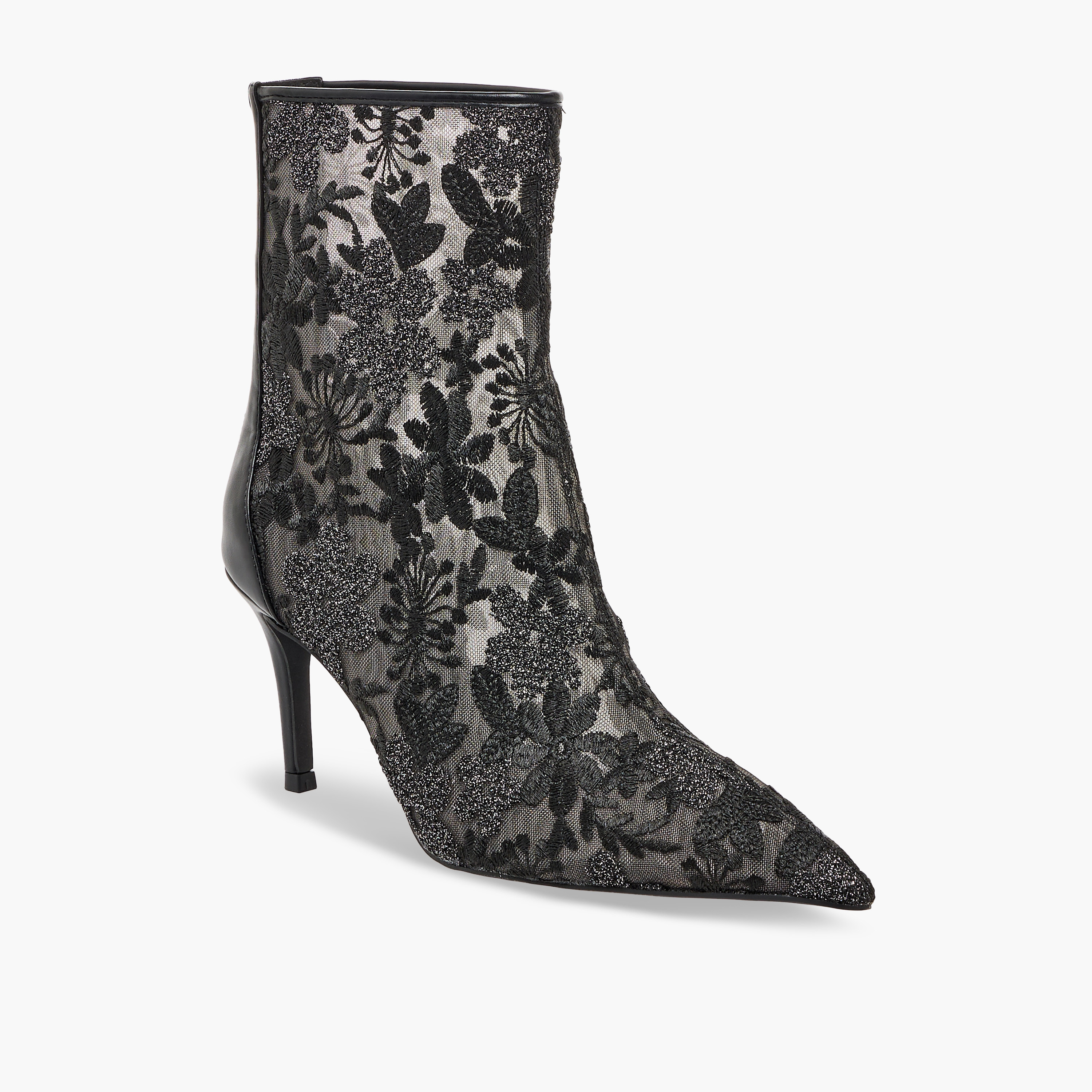 بوت بطول الكاحل بتفاصيل دانتيل للنساء من سيليست-women-shoes-boots-image-2